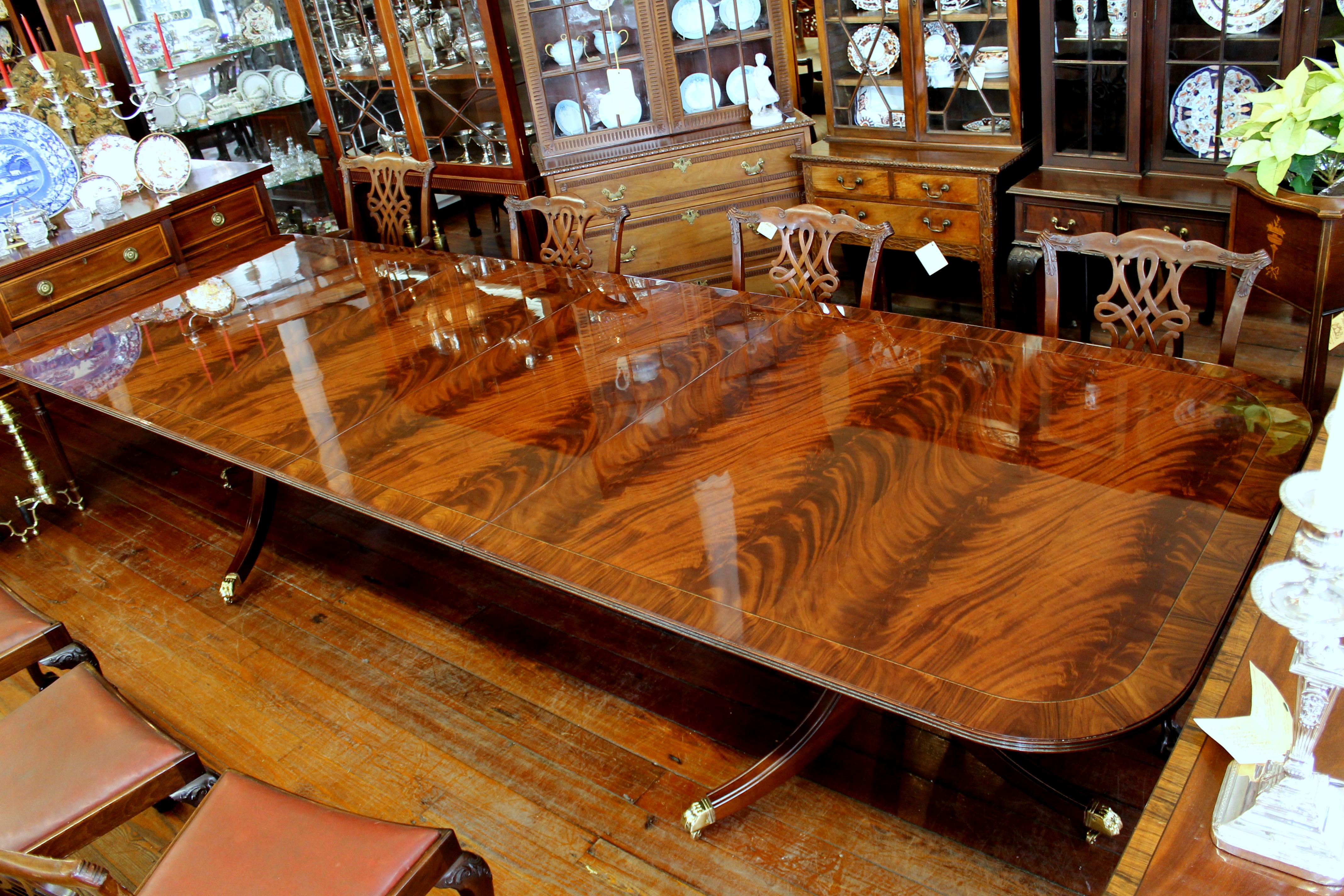 Bench Made Inlaid Flame or Crotch Mahogany Sheraton Style Dining Table 10