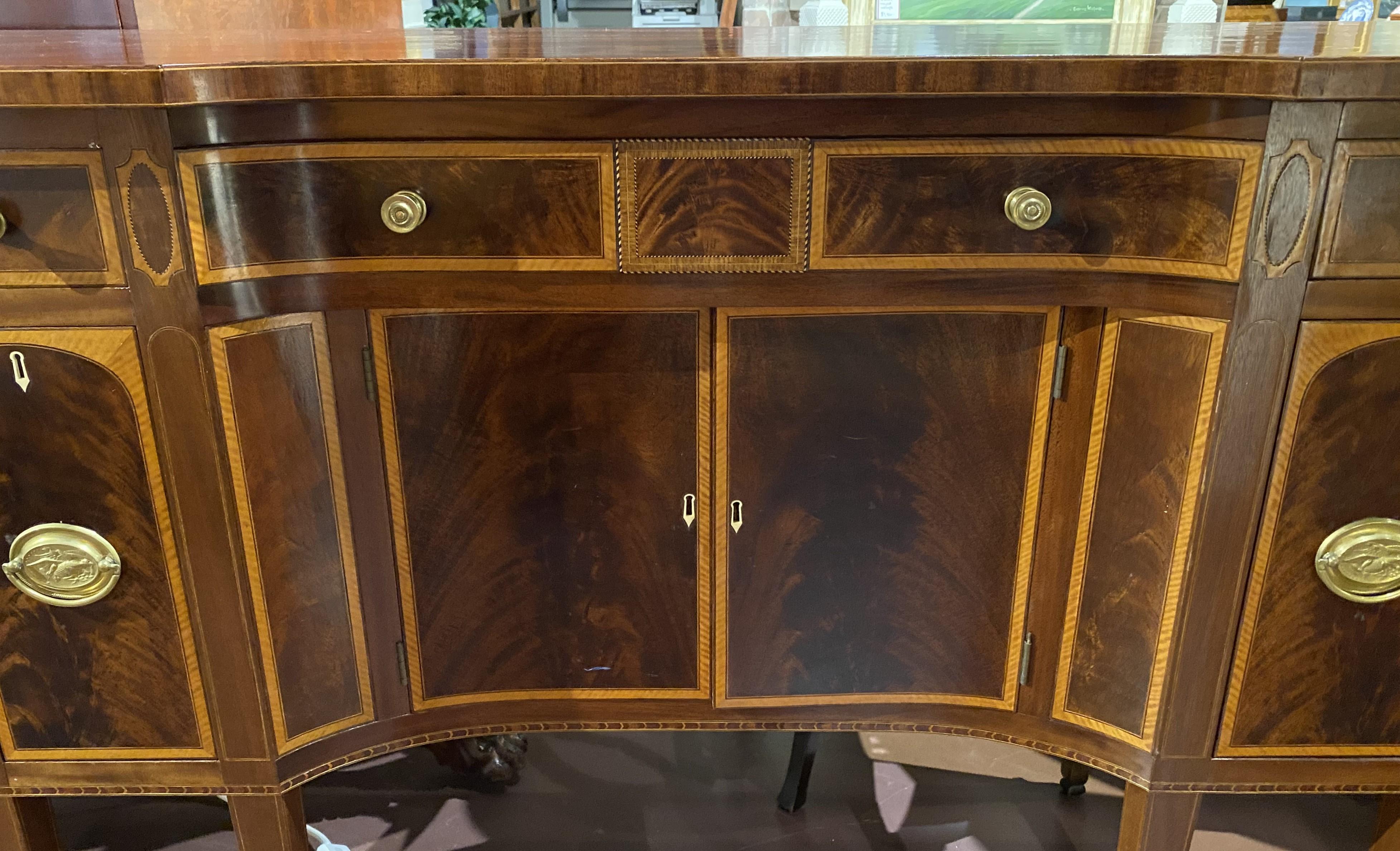 Bench Made Mahogany Federal Style Sideboard with Fabulous Inlay In Good Condition In Milford, NH