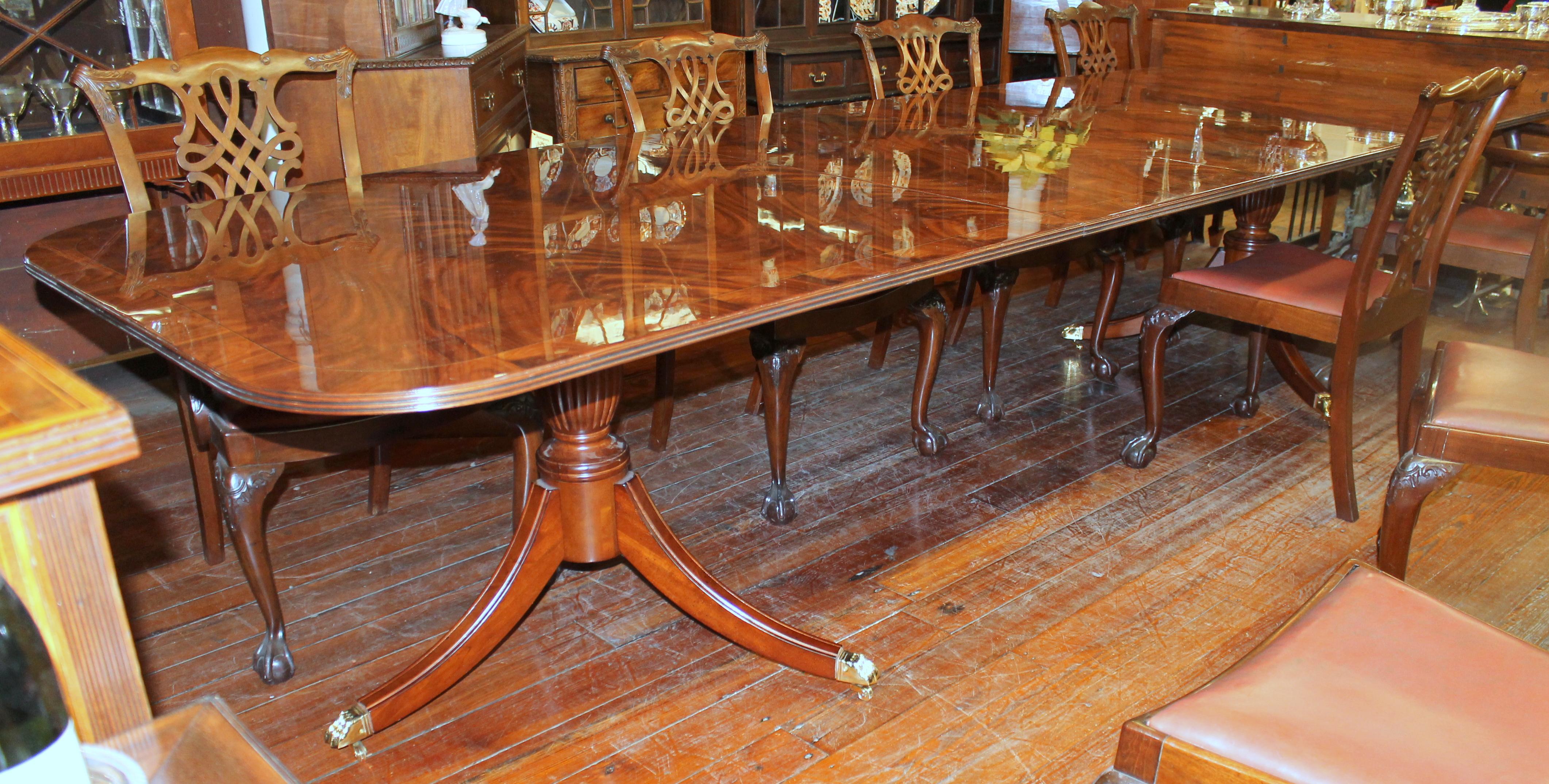 Bench Made Reprod, Inlaid Flame or Crotch Mahogany Sheraton Style Dining Table 3