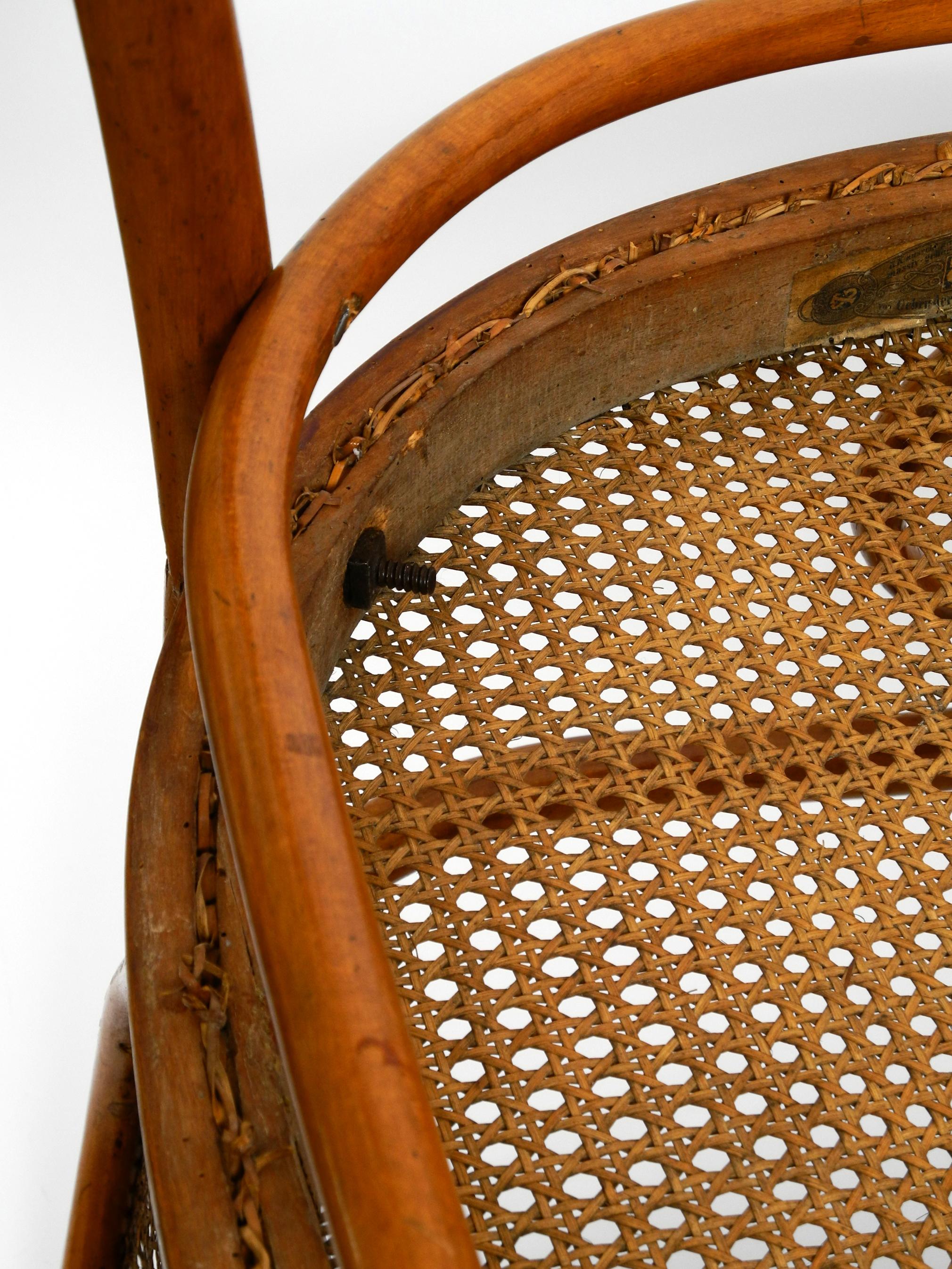 Bench No. 5 Thonet 1858 made of bent beech and wickerwork  restoration needed For Sale 6