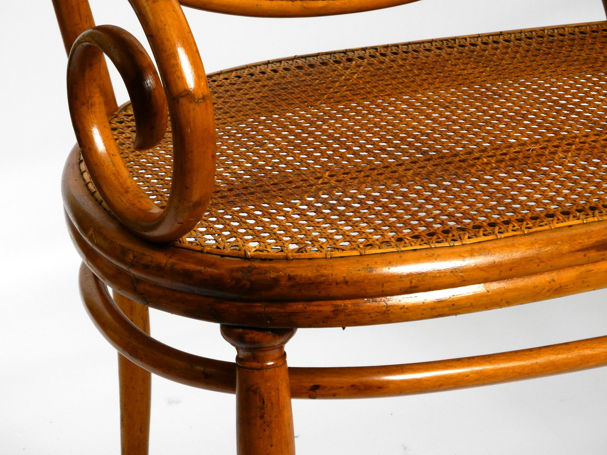Bench No. 5 Thonet 1858 made of bent beech and wickerwork | restoration needed In Distressed Condition For Sale In München, DE