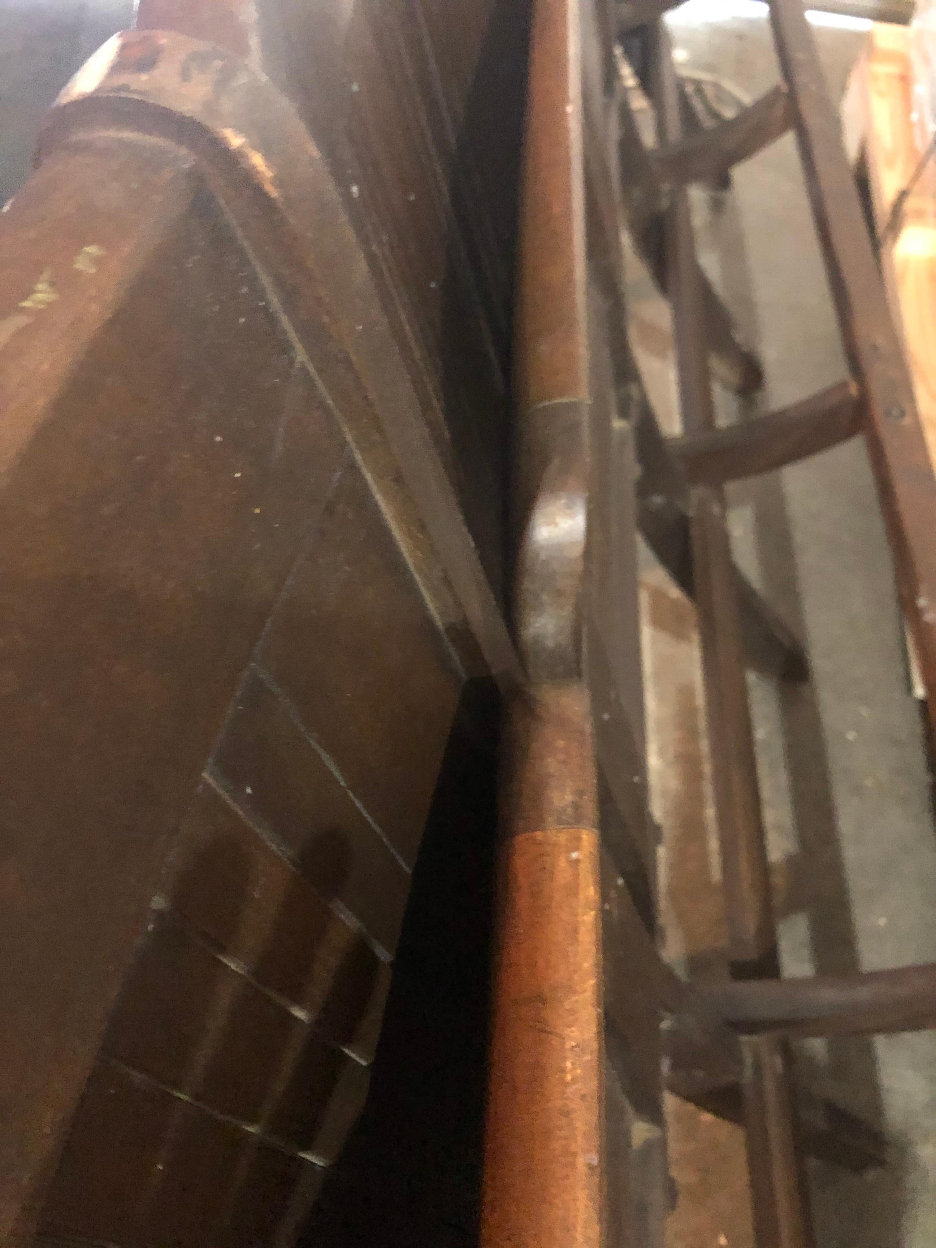 Bench of Oak, 4-Seat, Folding, circa 1920s for Restaurant, Hotel Lobby, Hallway In Good Condition For Sale In Madison, WI