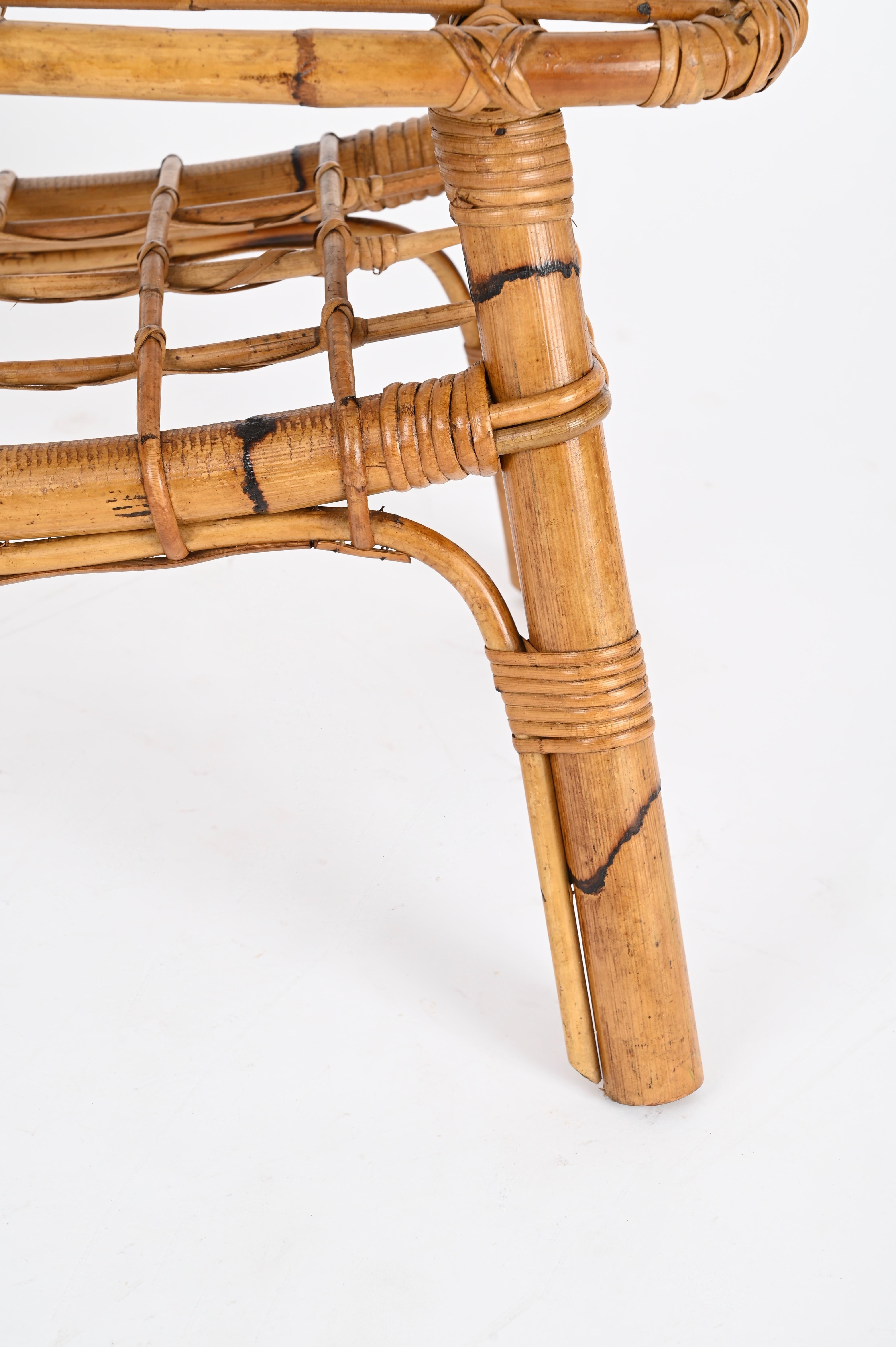 Bank oder Kaffee  Beistelltisch aus Rattan und Korbweide von Tito Agnoli, Italien 1960er Jahre im Angebot 3