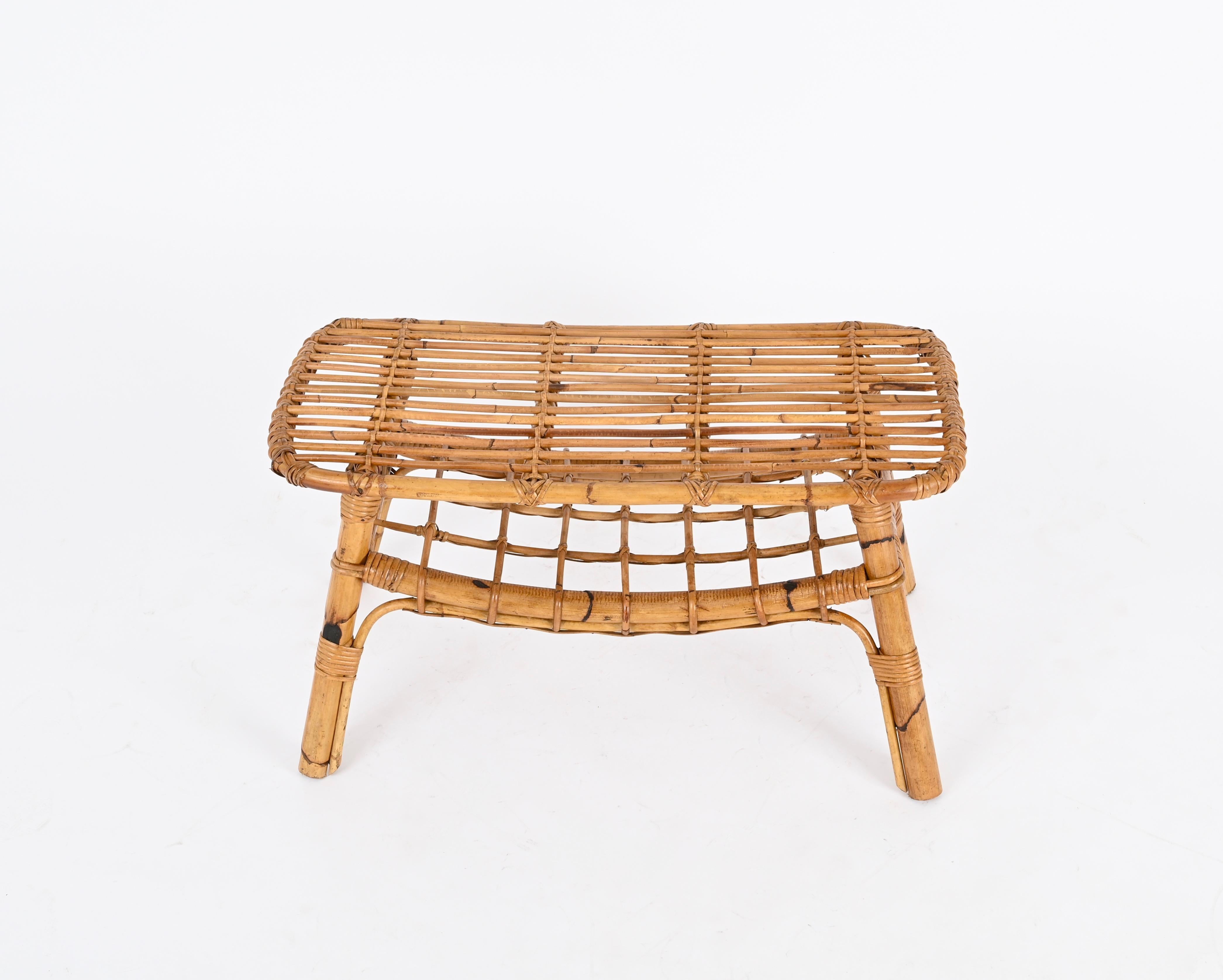 Bank oder Kaffee  Beistelltisch aus Rattan und Korbweide von Tito Agnoli, Italien 1960er Jahre im Angebot 5