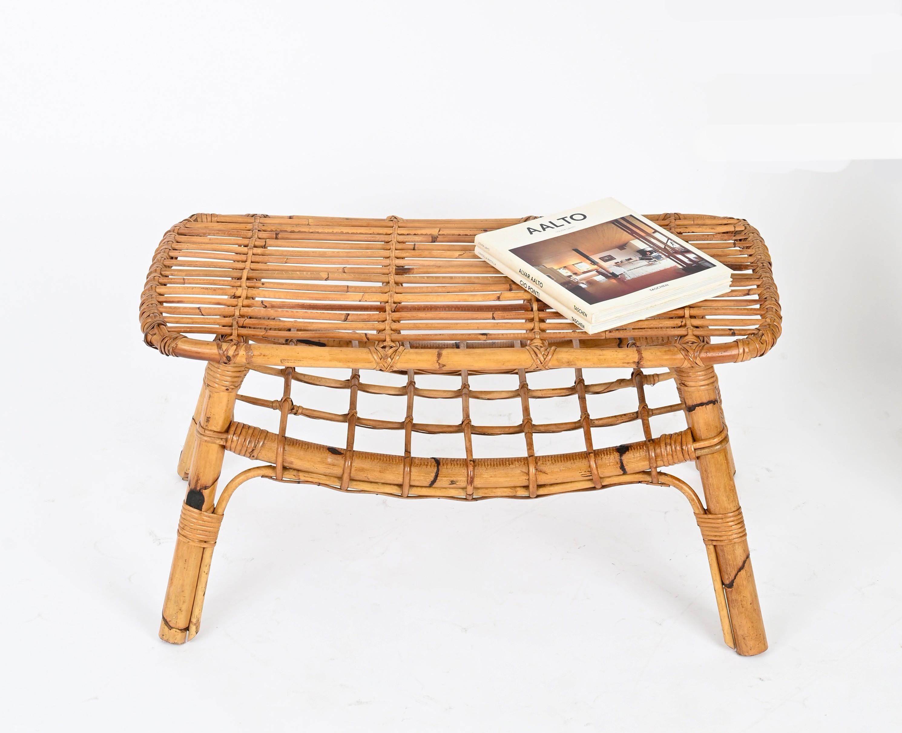 Bank oder Kaffee  Beistelltisch aus Rattan und Korbweide von Tito Agnoli, Italien 1960er Jahre im Angebot 8