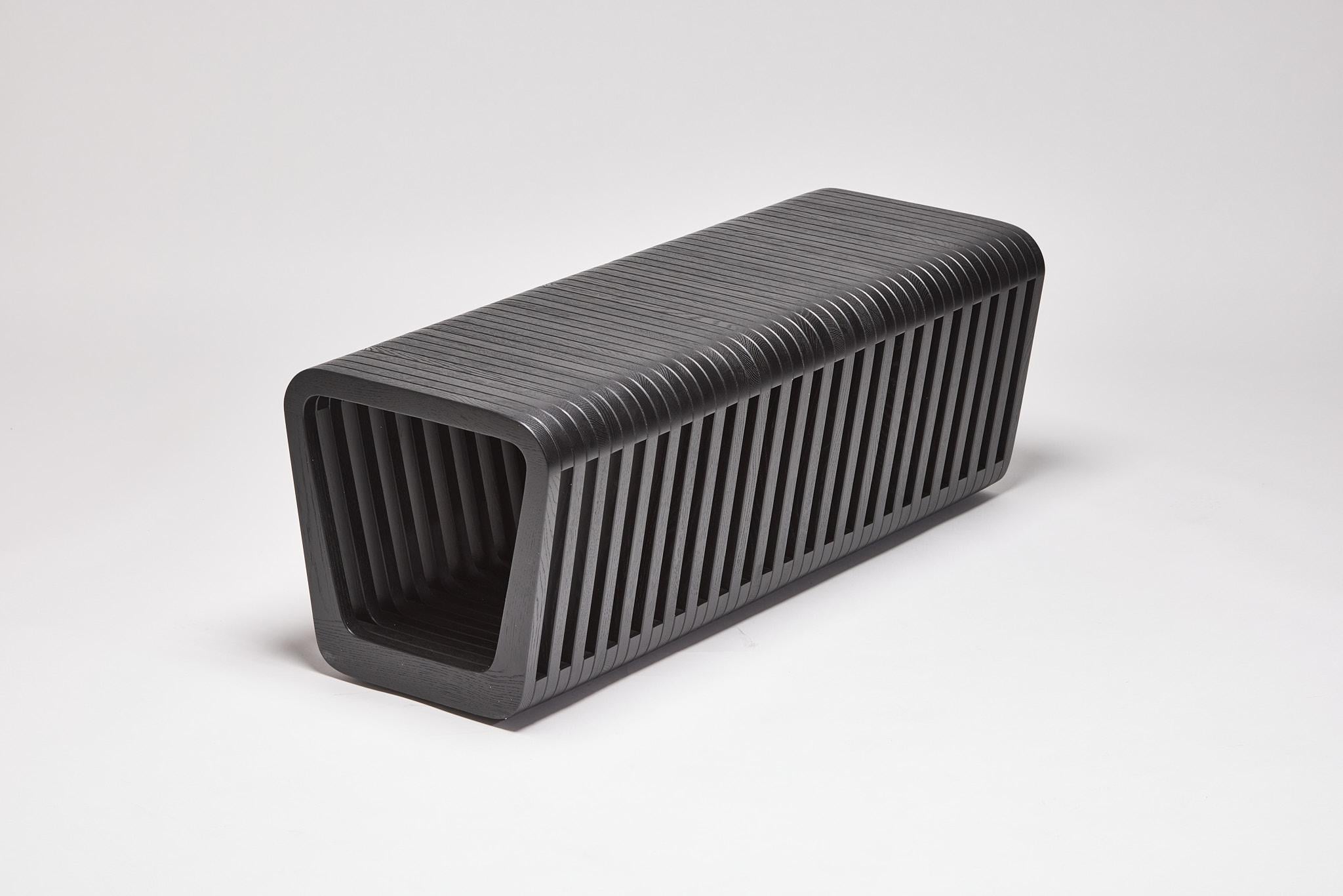Moderne Banc ou table basse, LINK par Reda Amalou, 2016, noyer américain. en vente