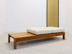 Bank oder niedriger Tisch von Maison Regain Ulmenholz Frankreich 1970