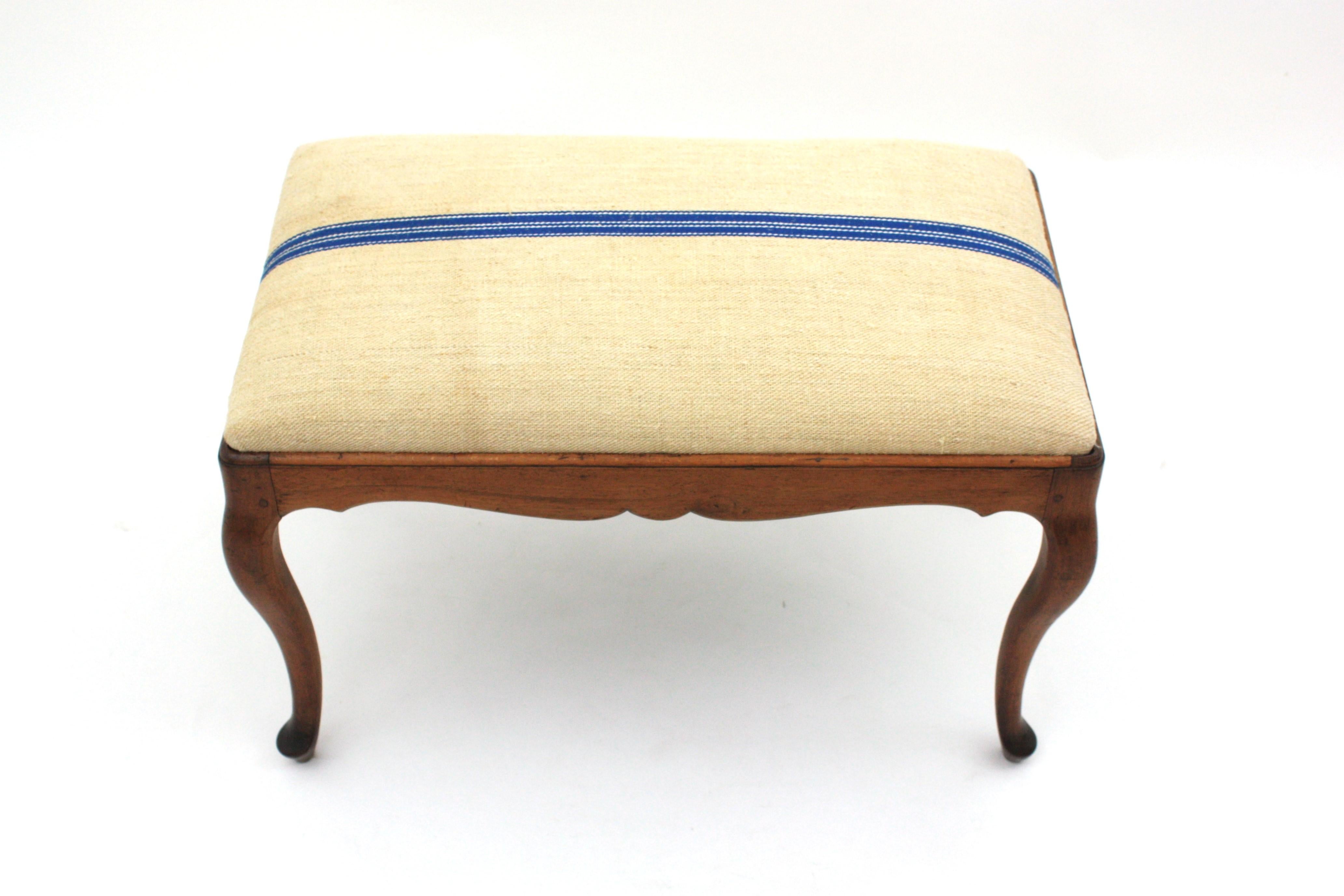 Bench Ottoman Stool in Walnut New Upholstered in Vintage French Linen In Good Condition For Sale In Barcelona, ES