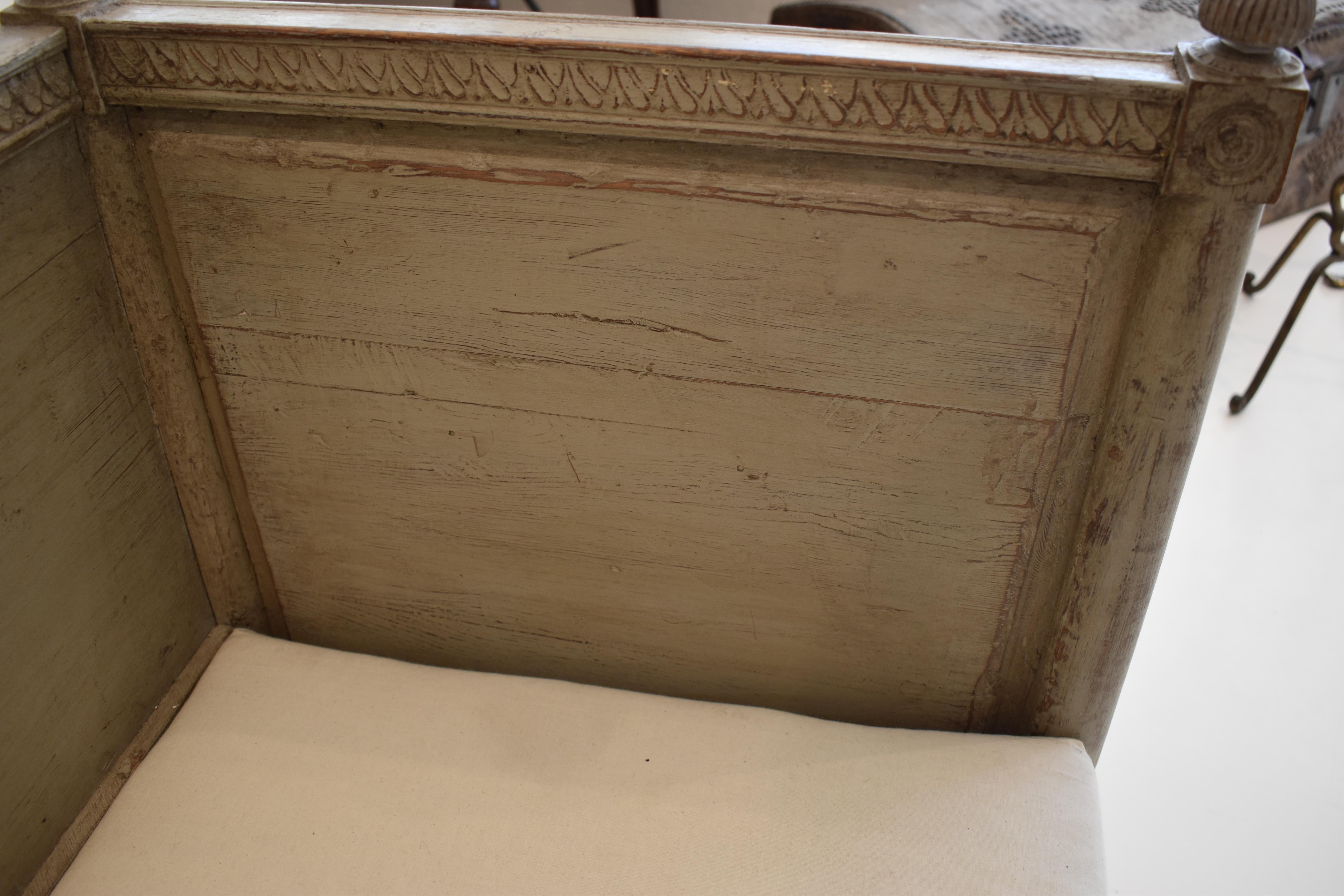 Bench, Swedish with Neoclassical Carving For Sale 3