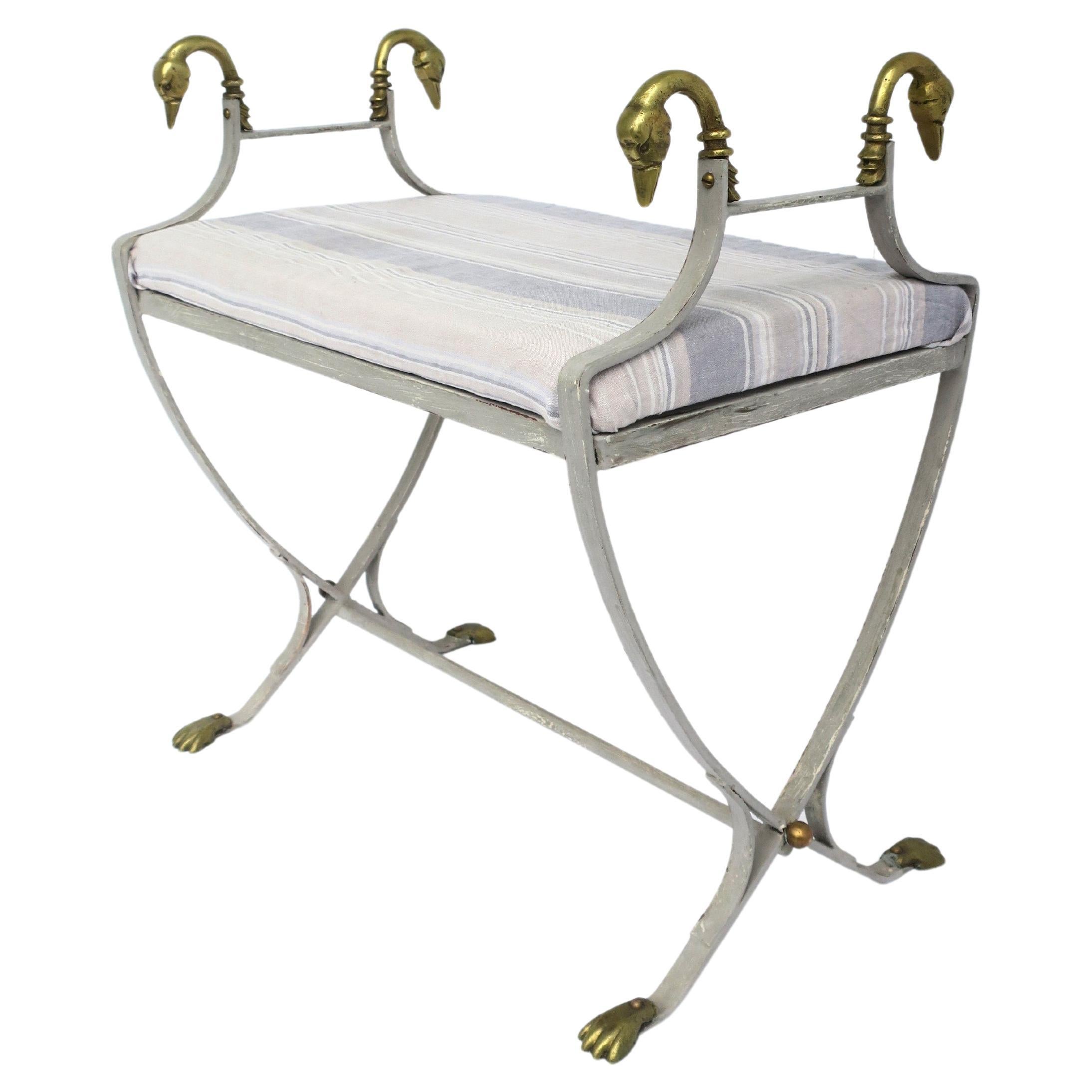 Banc français design oiseau Maison Jansen en vente