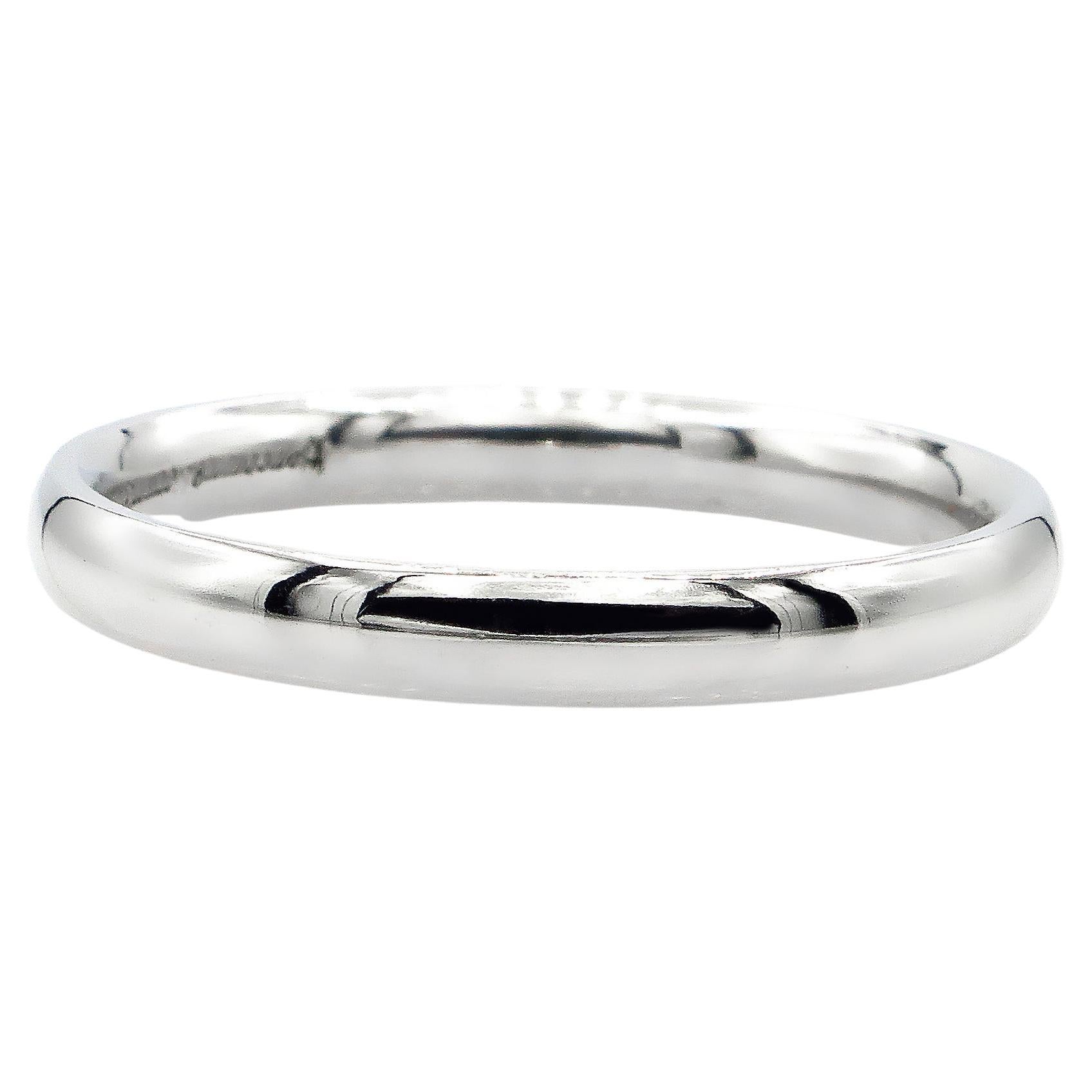 Benchmark Solid Platinum 950 Plain Wedding Band Ring Comfort Fit  For Sale