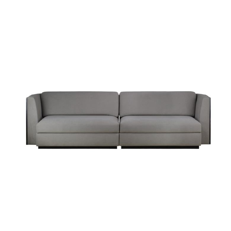 Bend Sofa mit freiliegender Holzlehne im Zustand „Neu“ im Angebot in NEW YORK, NY