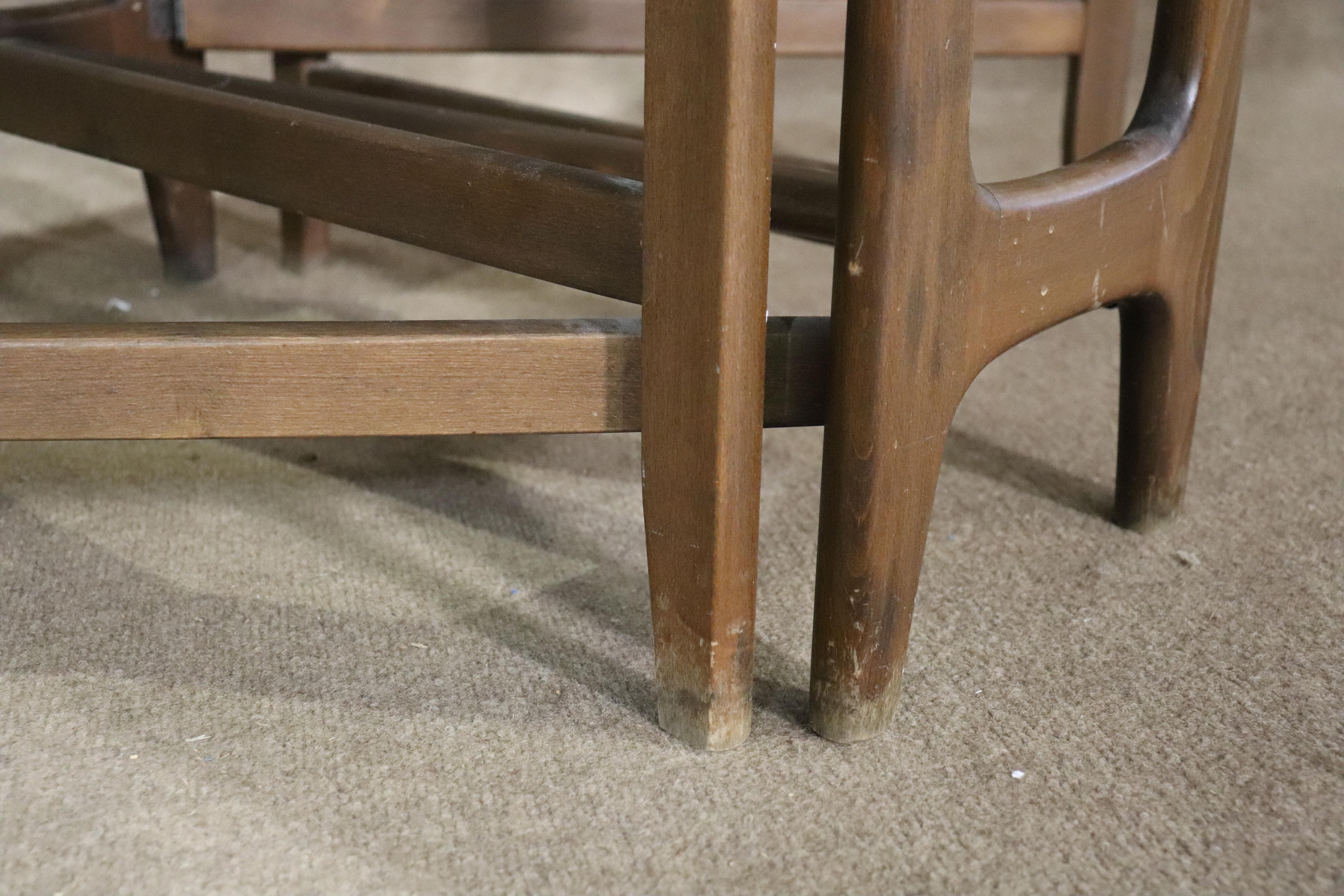Bendt Winge Designed Drop Leaf Dining Table In Good Condition For Sale In Brooklyn, NY