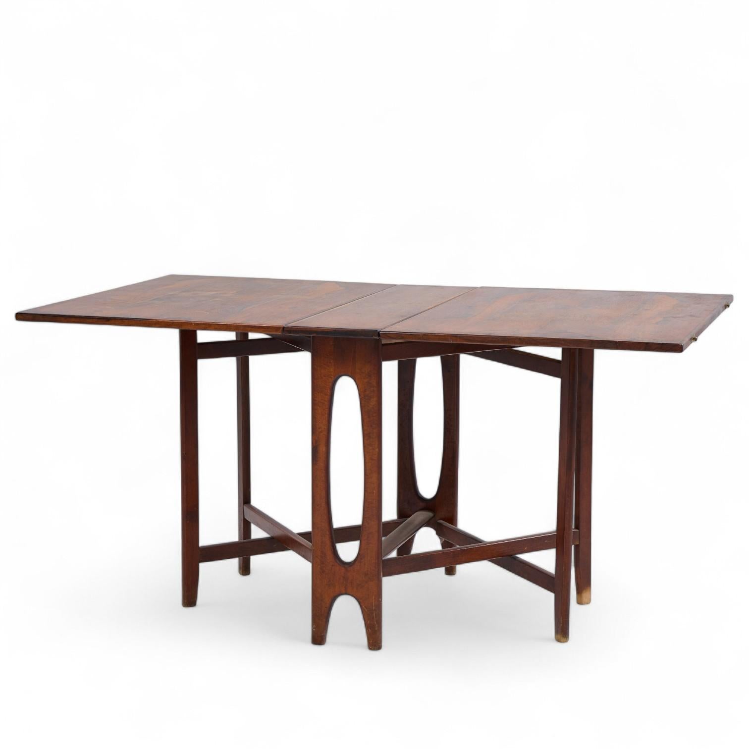 Mid-Century Modern Bendt Winge Mid Century Norwegian Rosewood Drop-Leaf Table de salle à manger en palissandre en vente