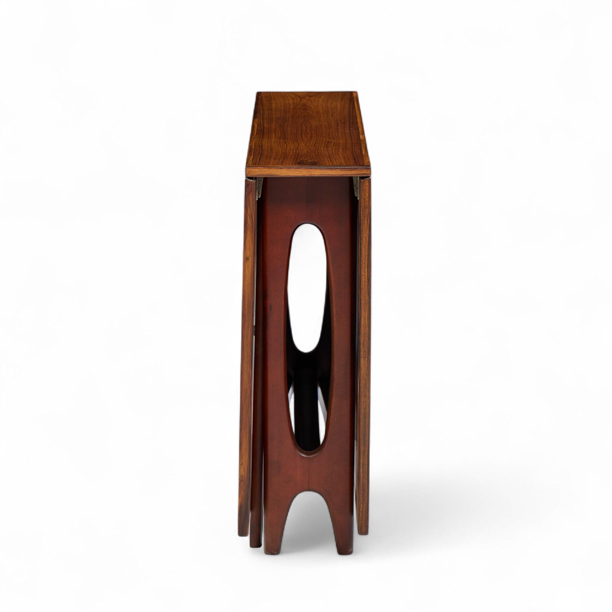 Tavolo da pranzo in palissandro norvegese di metà secolo di Bendt Winge a foglie cadenti In condizioni buone in vendita a Franklin Park, IL