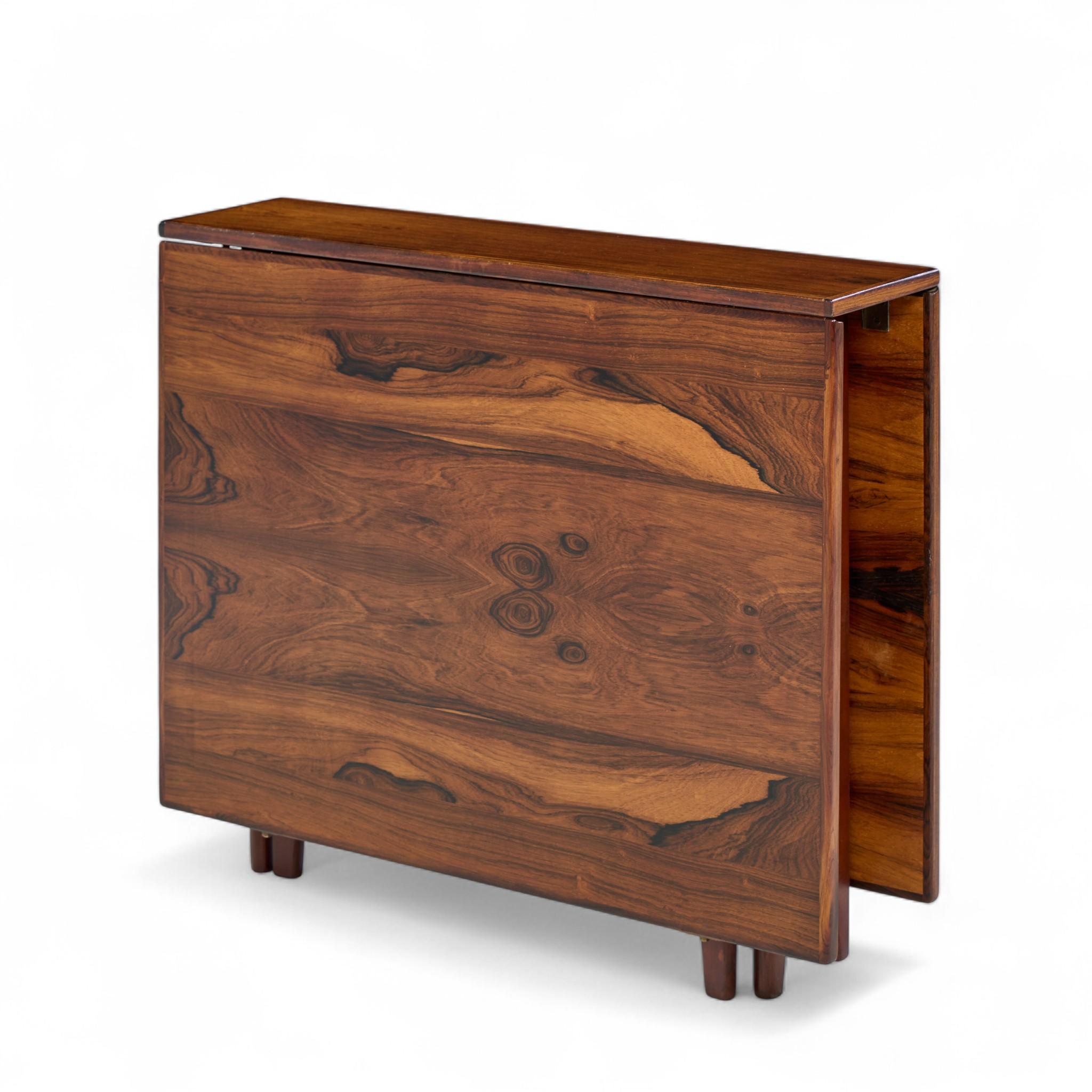 XX secolo Tavolo da pranzo in palissandro norvegese di metà secolo di Bendt Winge a foglie cadenti in vendita