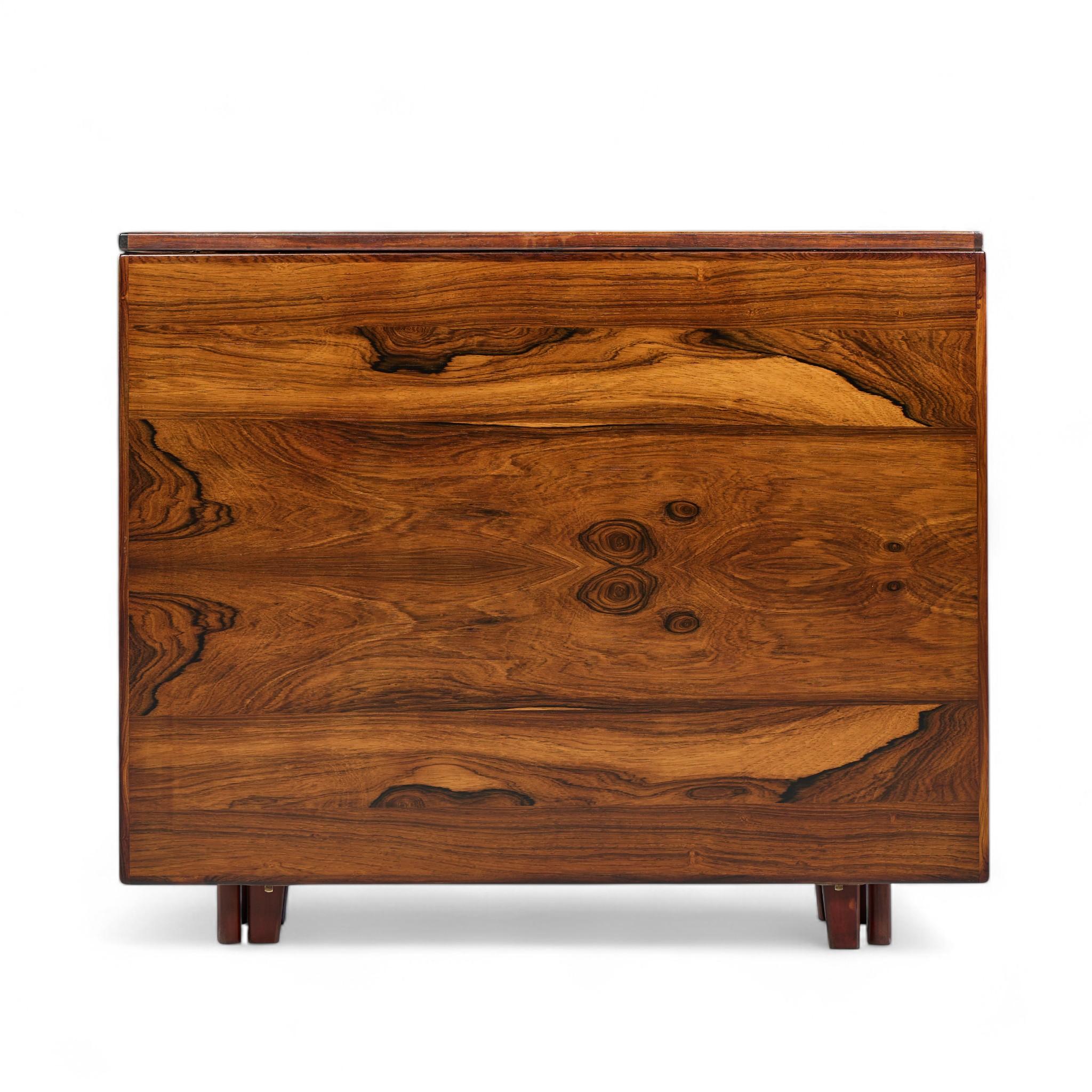 Tavolo da pranzo in palissandro norvegese di metà secolo di Bendt Winge a foglie cadenti in vendita 1