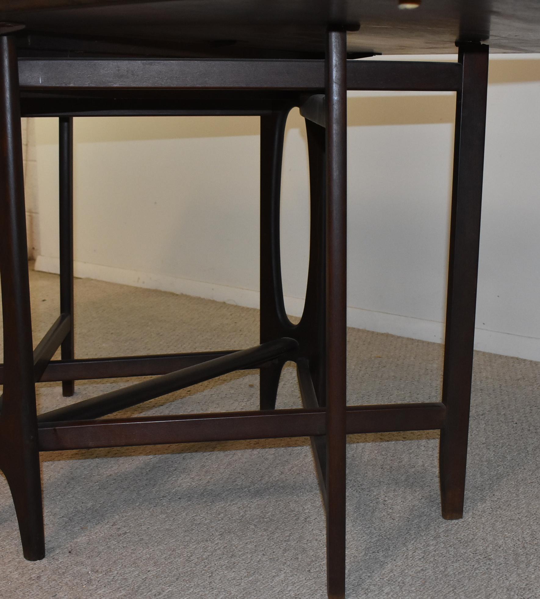 Bendt Winge Rosewood Folding Drop Leaf Gate Leg Table In Good Condition In Toledo, OH