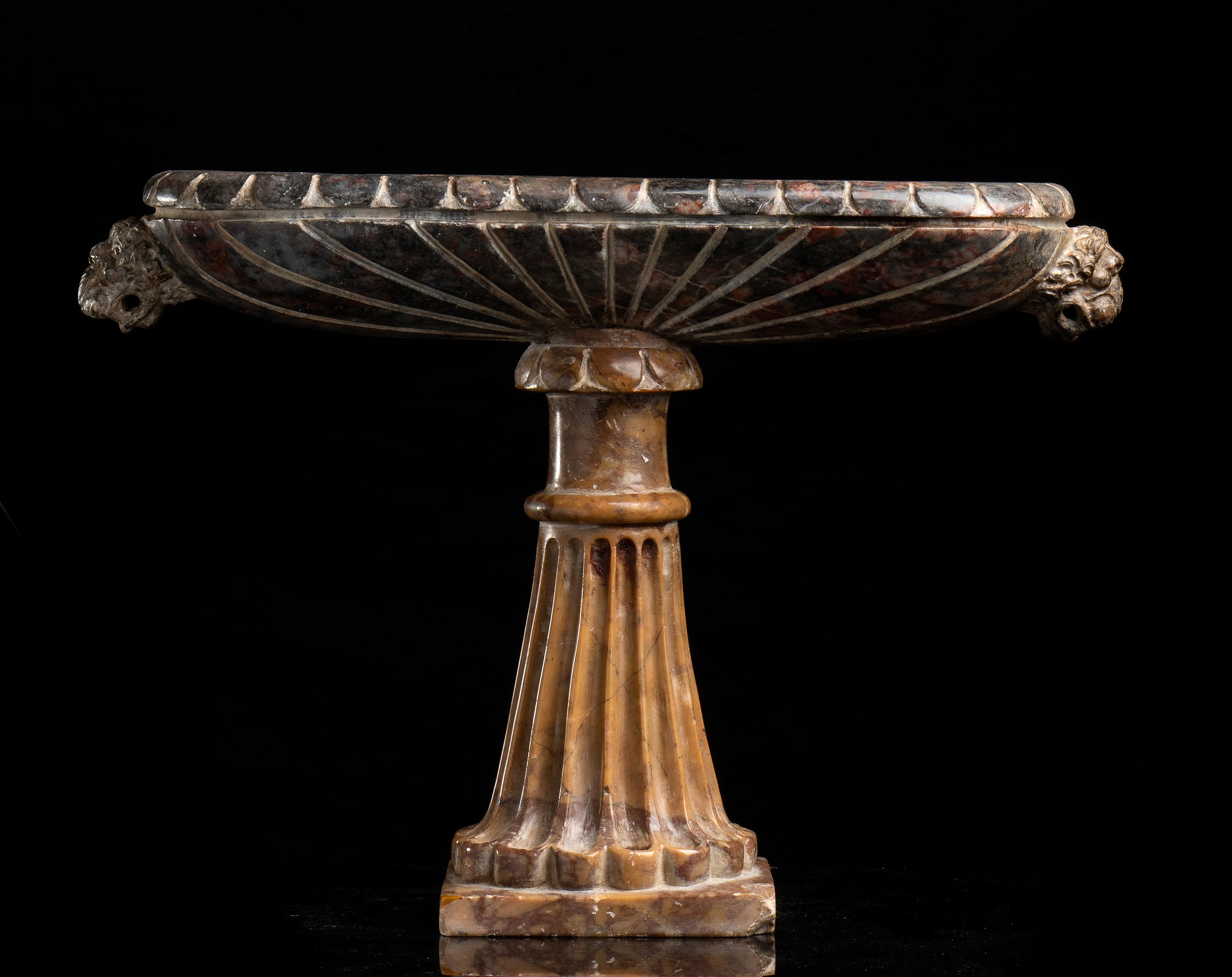 A large Italian Carved Africano And Giallo Antico Marble Tazza Roman Ambit 18th For Sale 4