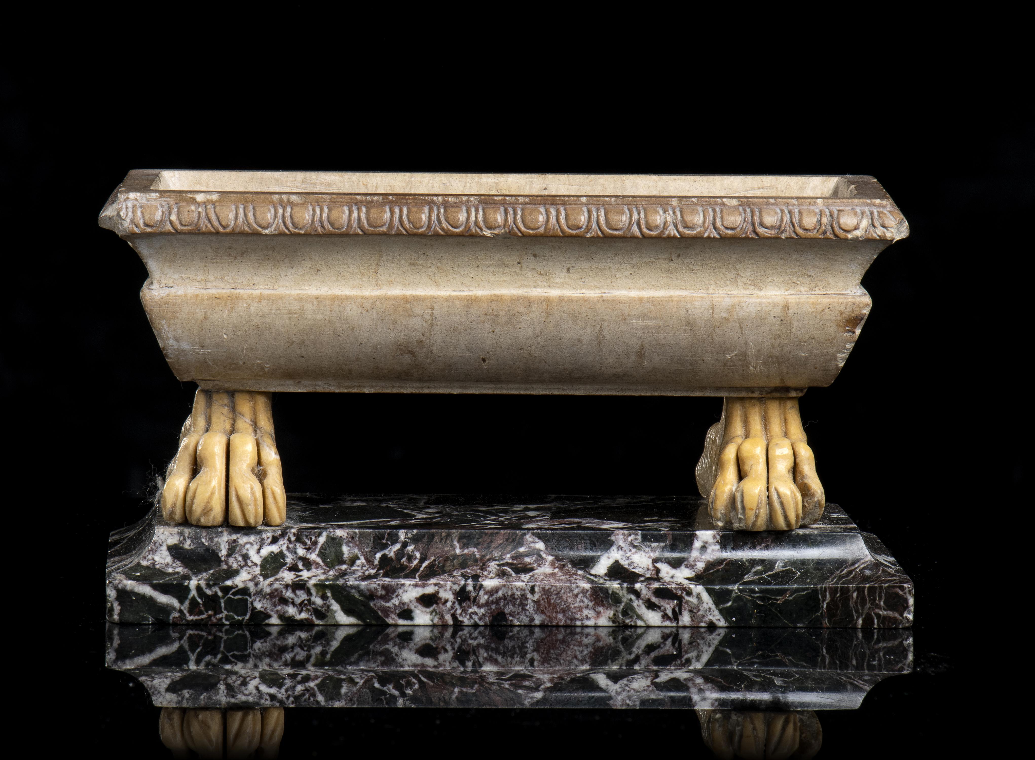 Workshop Benedetto Boschetti Grand Tour Marble Model Of Bath With Ferine Feet  For Sale 1