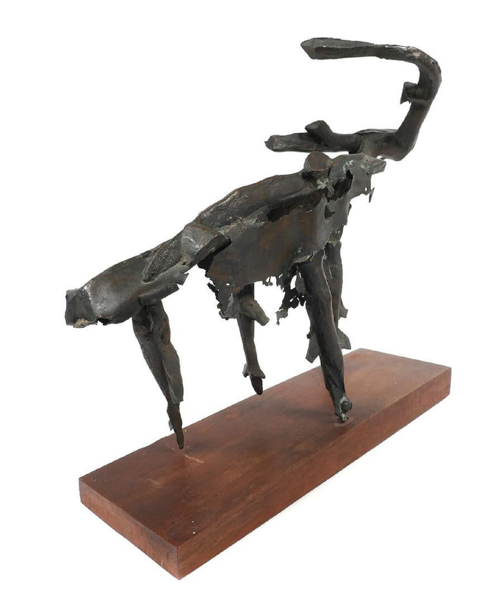 Sculpture en bronze d'une chèvre ou d'un bélier brutaliste abstrait, réalisée par l'artiste WPA et montée sur une base en vente 1