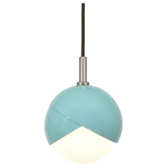 Lampe à suspension Benedict en manteau en poudre sarcelle, nickel satiné, 9 pouces de diamètre