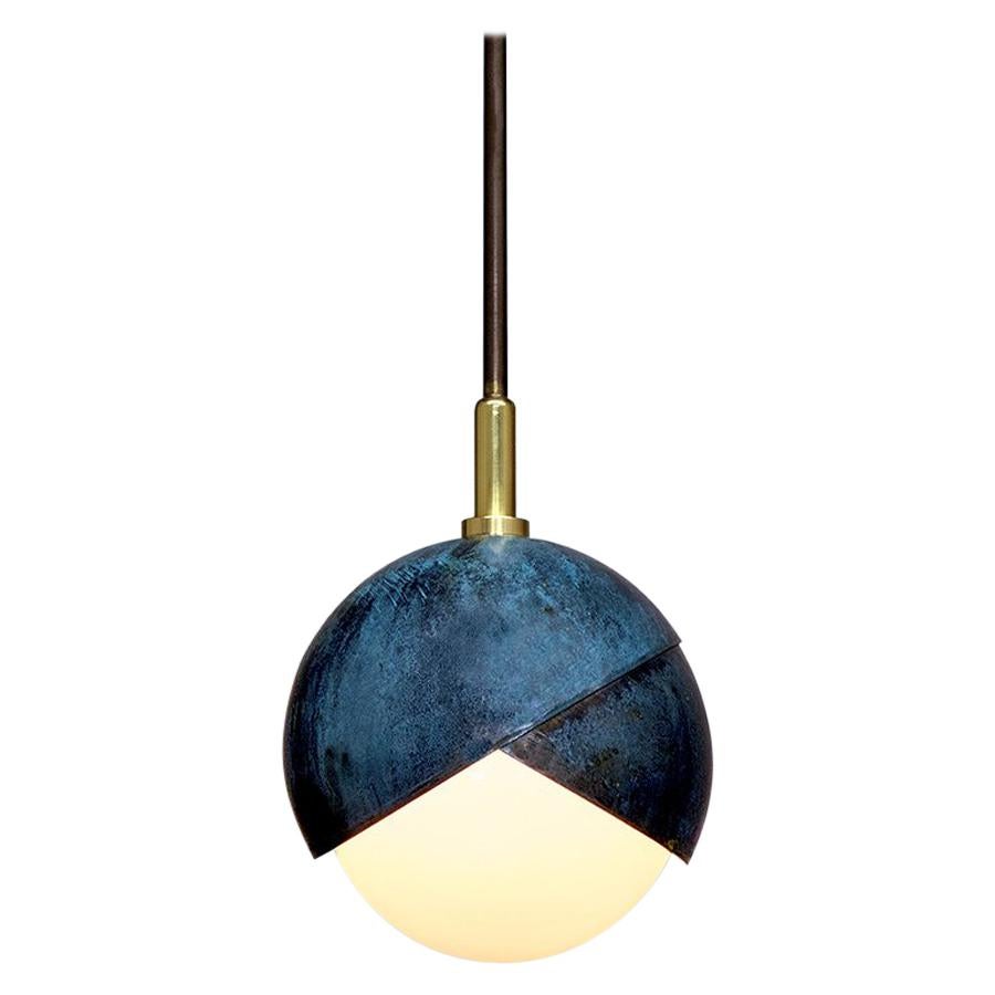 Antique & Vintage Chandeliers and Pendant Lights For Sale in New York