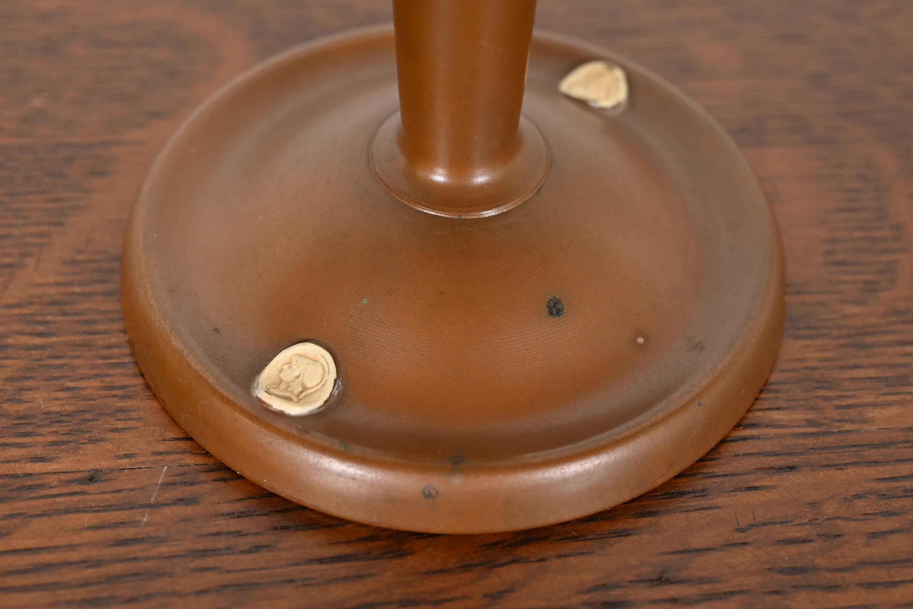 Candelieri in bronzo dello Studio A di Benedict, circa 1910 in vendita 1