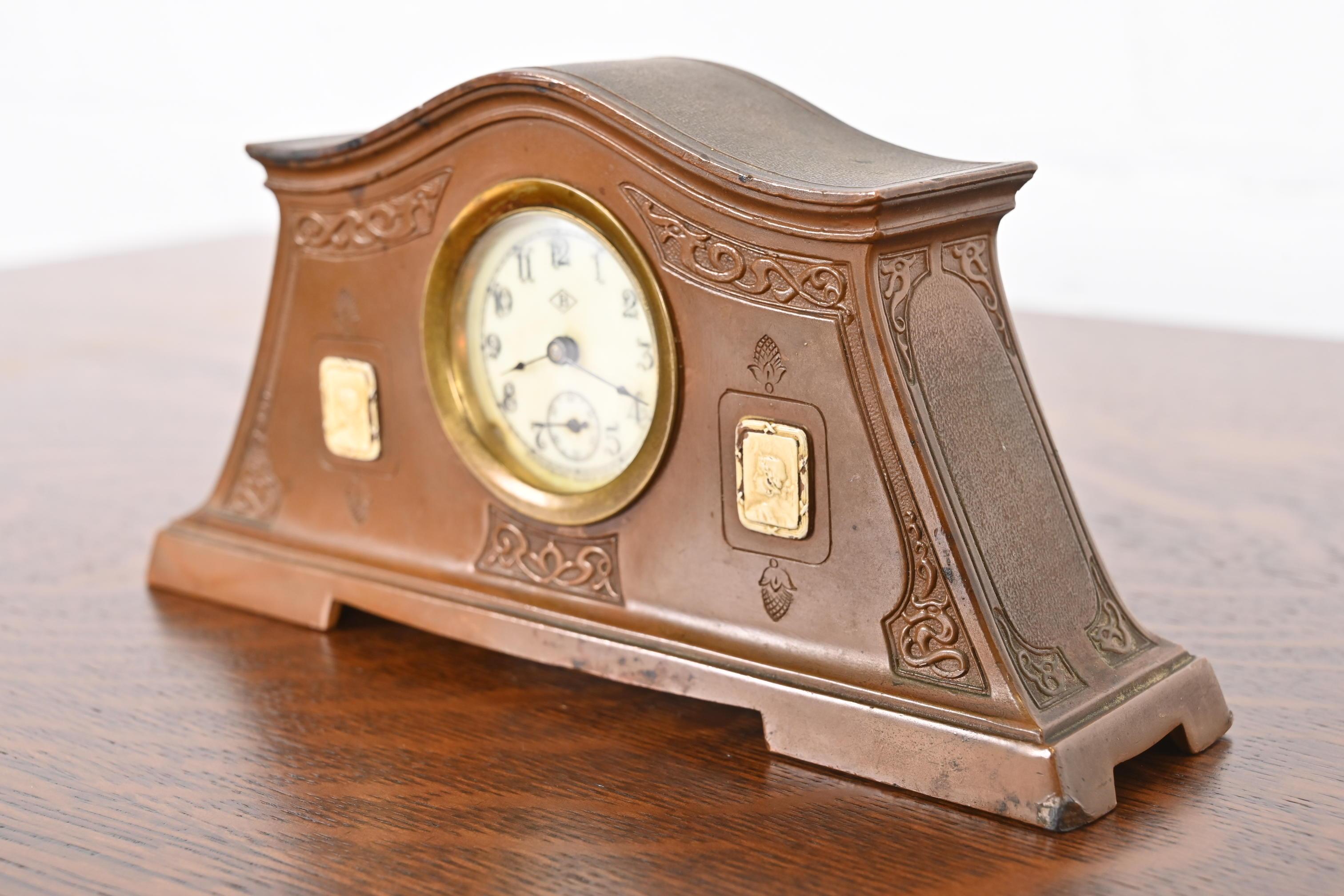 Benedict Studios Arts & Crafts Bronze Mantel Clock, Circa 1910 In Good Condition For Sale In South Bend, IN