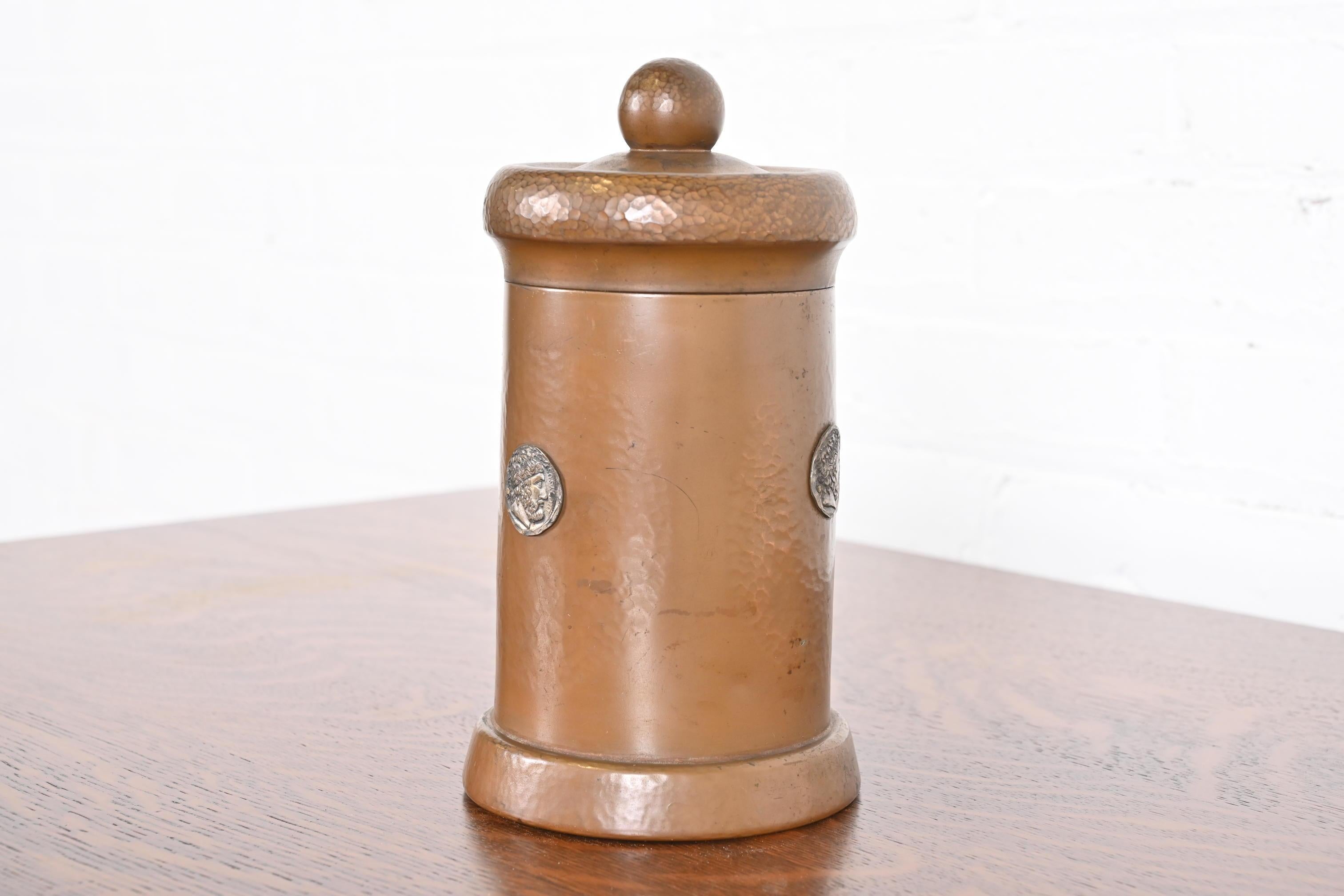 20th Century Benedict Studios Arts & Crafts Hammered Copper Humidor, Circa 1910 For Sale