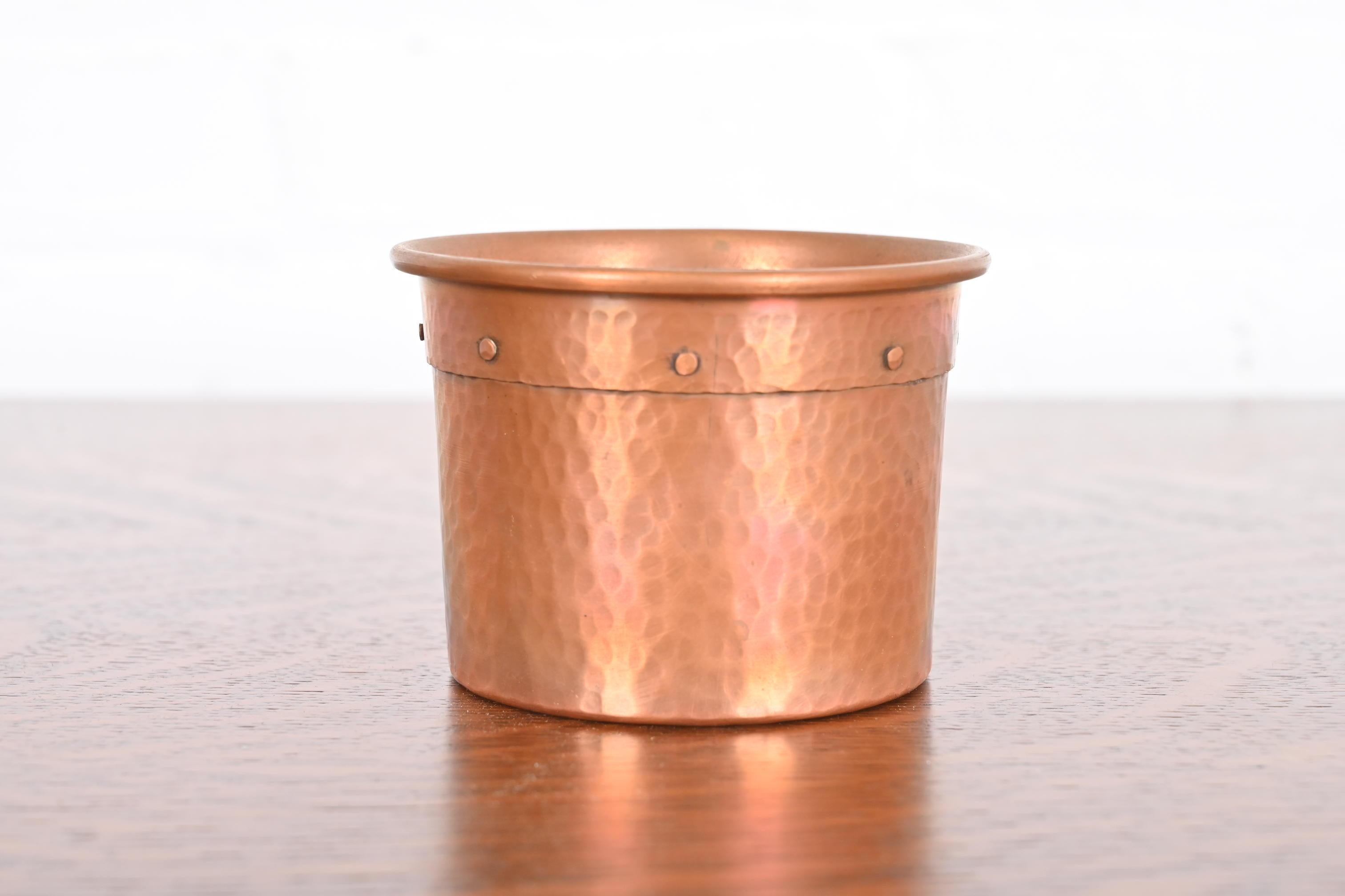 Benedict Studios Arts & Crafts Hammered Copper Nesting Cups, Circa 1910 9