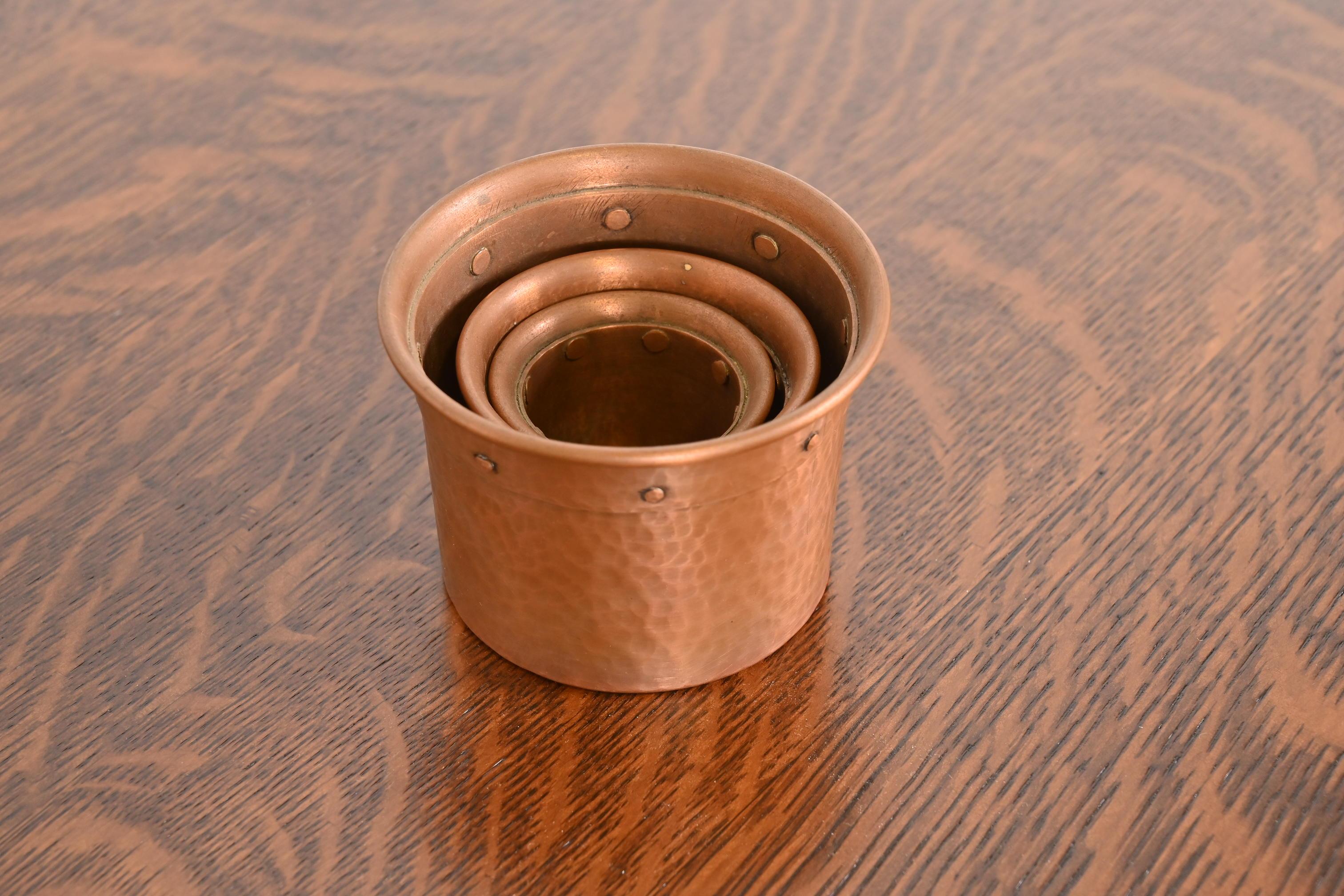 Benedict Studios Arts & Crafts Hammered Copper Nesting Cups, Circa 1910 10