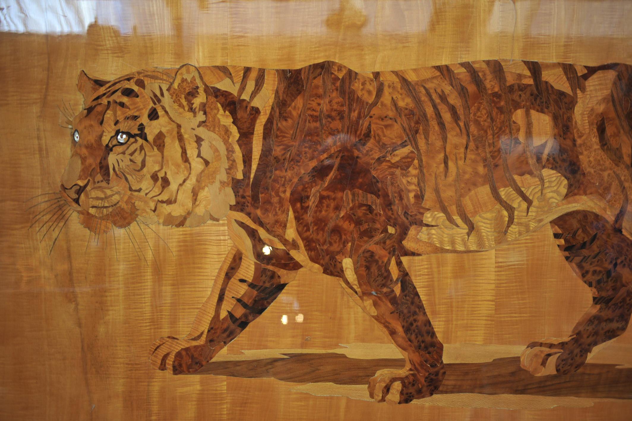 Bengal Tiger in Marquetry Wood Pannel Signed Pierre Rosenau, circa 1930 For Sale 1