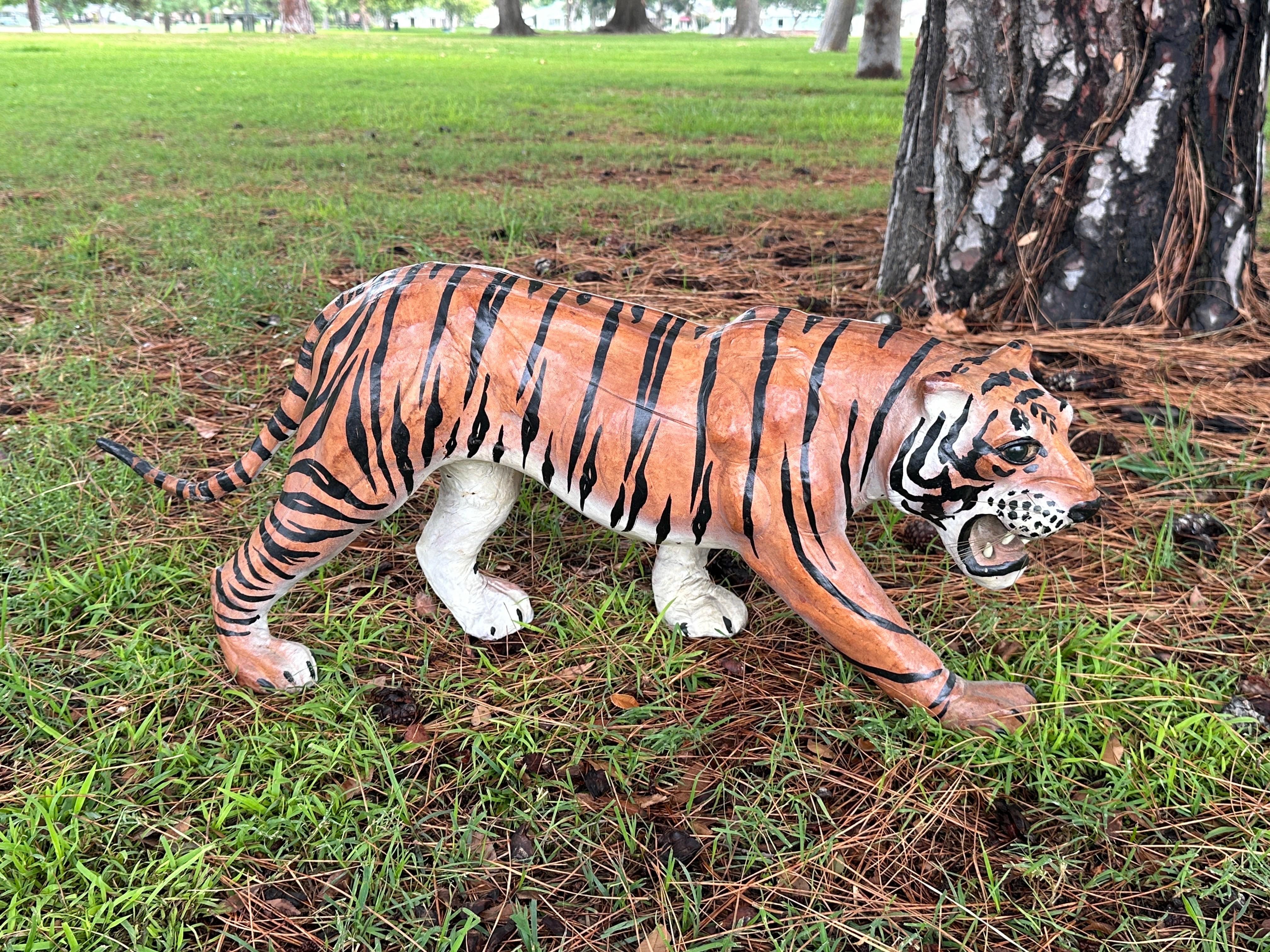 Bengalische Tiger-Skulptur im Angebot 8