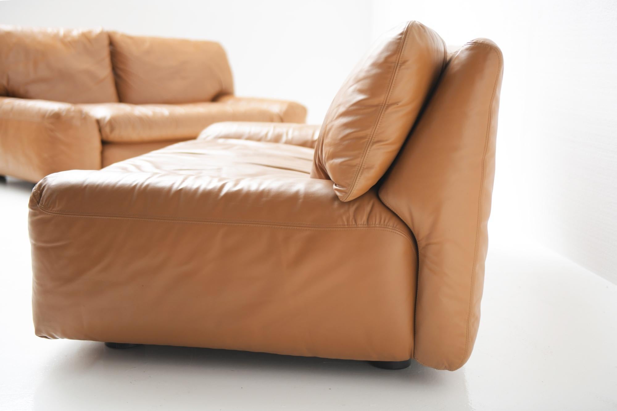Cognacfarbene Vintage-Sofa aus Leder von Cini Bouri für Arflex Italien im Angebot 6