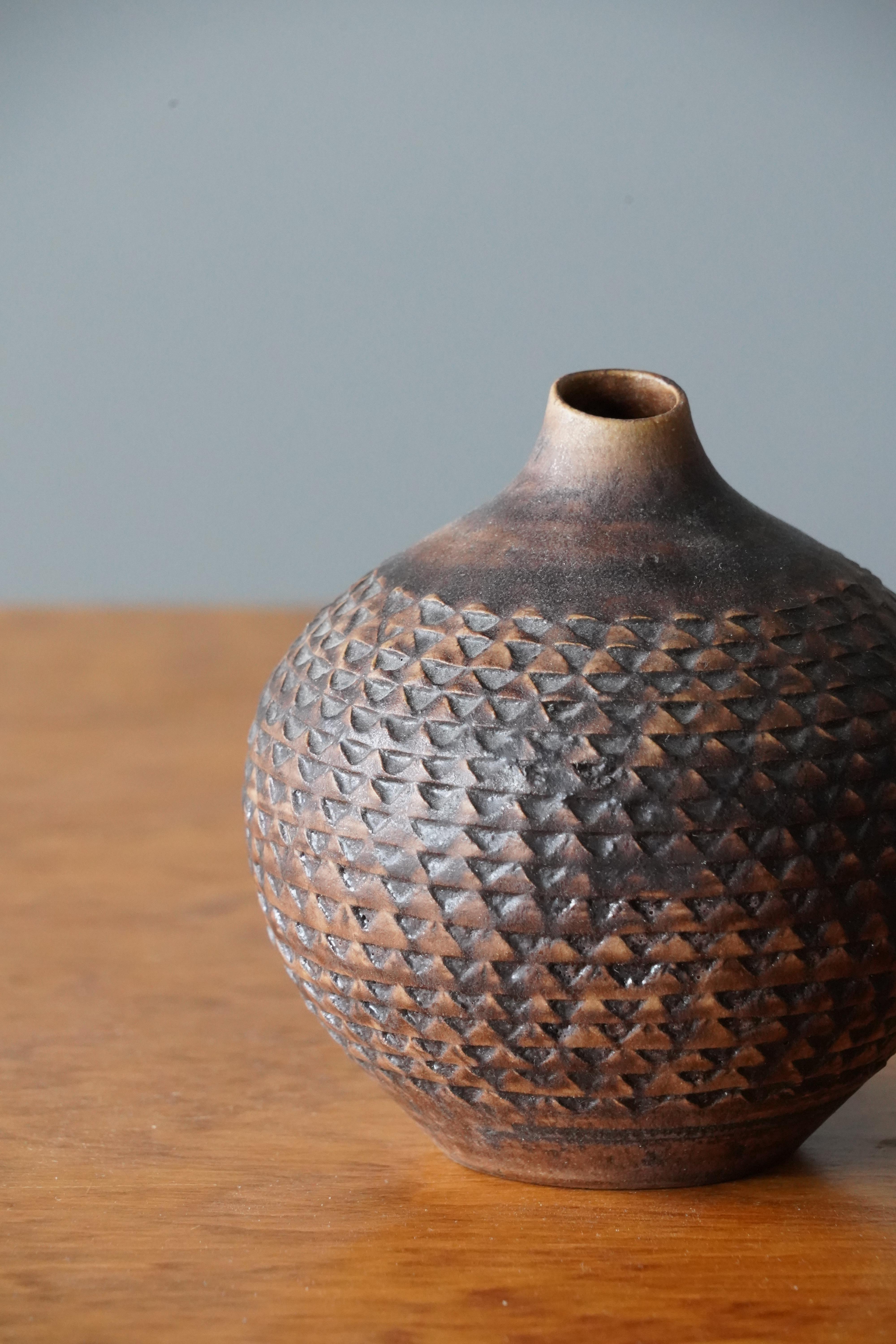 Mid-Century Modern Bengt and Märta Grunditz, Vase, Glazed Stoneware, Hjo, Sweden, C. 1960s
