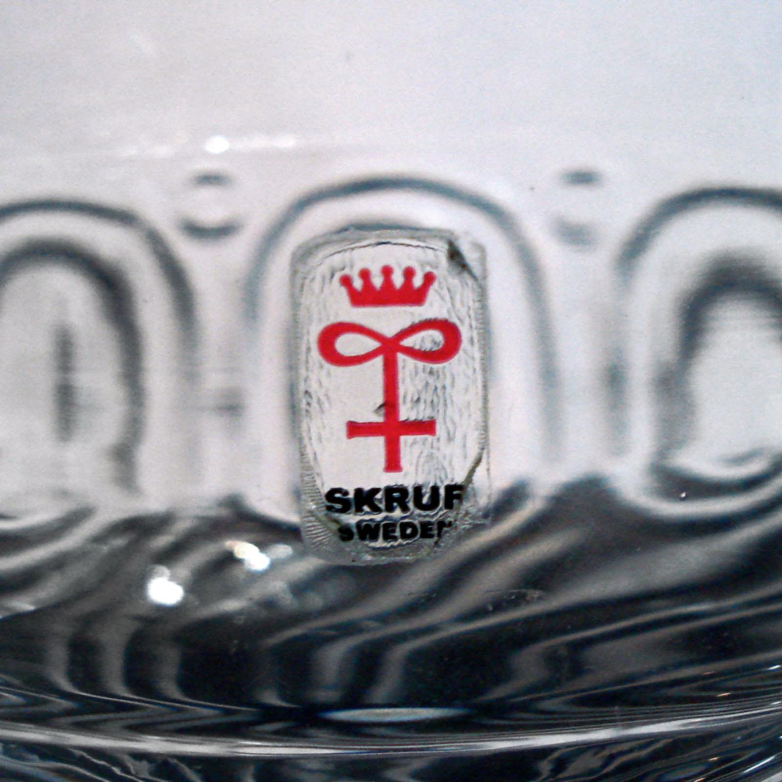 Seltene Glasschale von Bengt Edenfalk, hergestellt von Skruf Schweden 1960er Jahre im Angebot 1