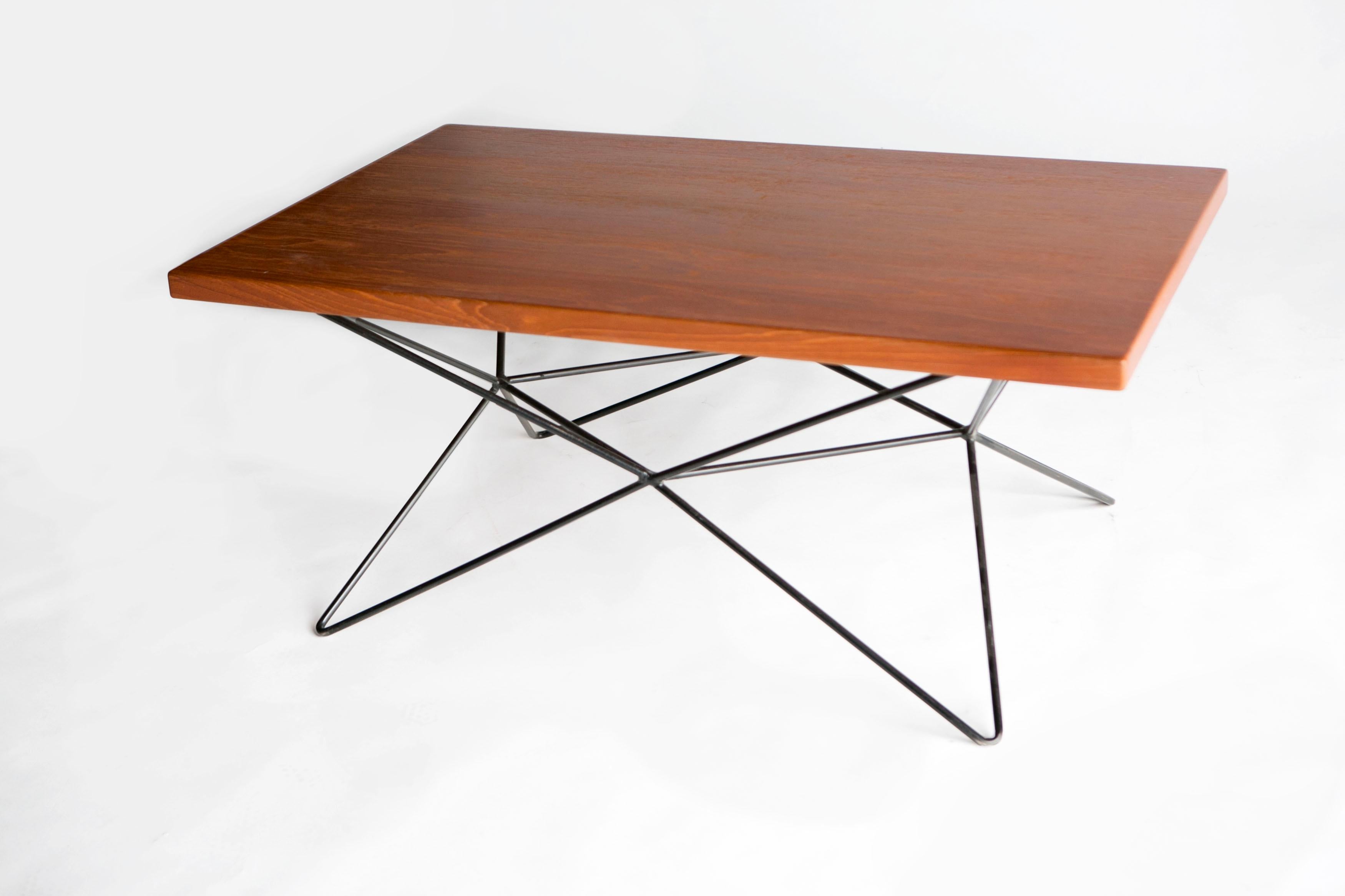 Table « A2 » de Bengt Johan Gullberg à 3 hauteurs, Compagnie de négoce Gullberg Suède, années 1950 Bon état - En vente à Los Angeles, CA