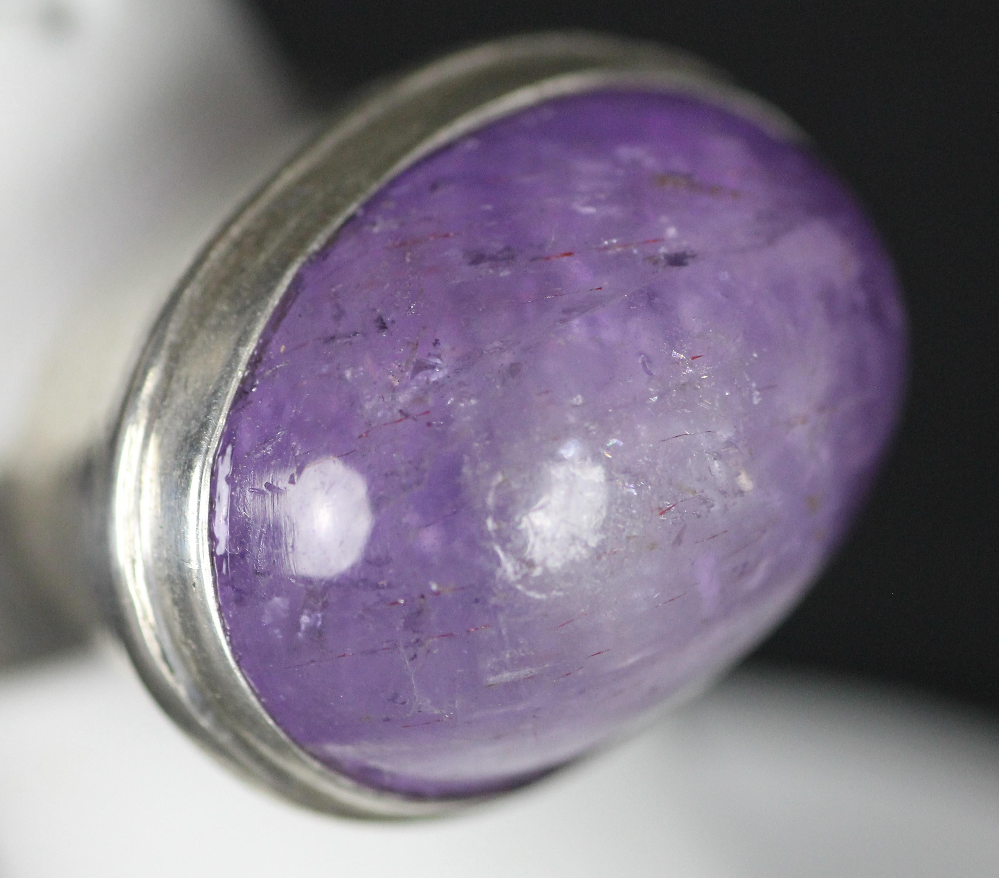 Ring size 15mm. US size 4 1/4. 
Amethyst size, 2x1.5cm.
Some minor scratches and some small dents.

Bengt Liljedahl is a highly regarded silversmith who is represented in Moderna muséet and Röhsska muséet and was once an apprentice to Torun