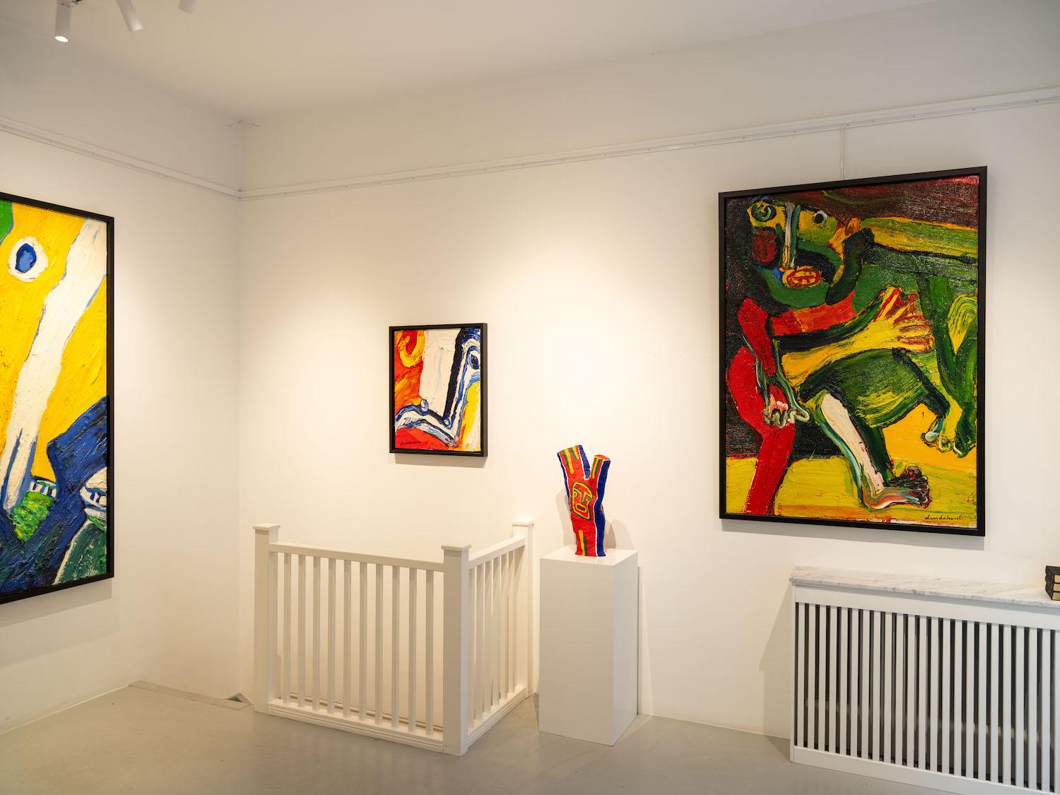 Der Mann des Mitgefühls (Orange), Figurative Painting, von Bengt Lindström