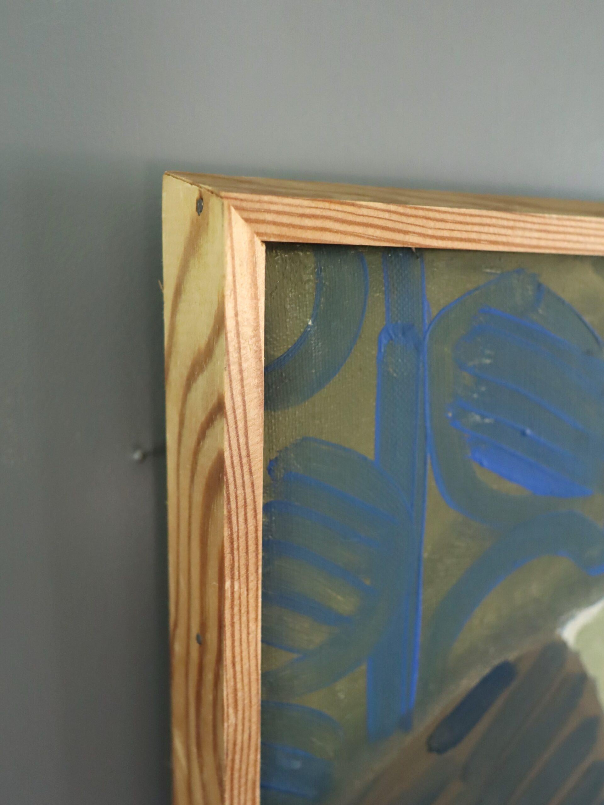 LA MUSA CHE RIPOSA
Dimensioni: 70,5 x 52 cm (cornice inclusa)
Olio su tela

Un dipinto figurativo modernista della metà del secolo, brillantemente eseguito, che presenta un nudo stilizzato reso con forme morbide e intrecciate, realizzato su tela dal