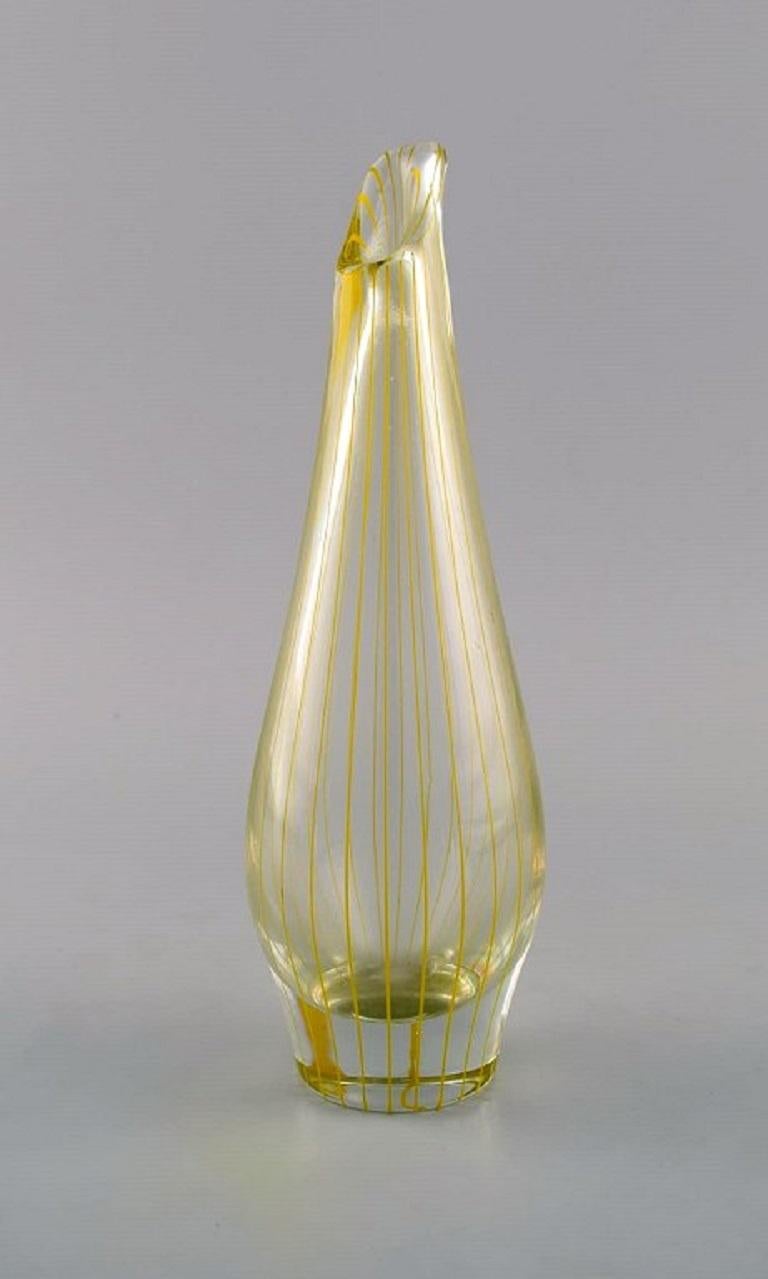 Scandinave moderne Vase Strict en verre d'art Bengt Orup pour Johansfors, années 1960 en vente