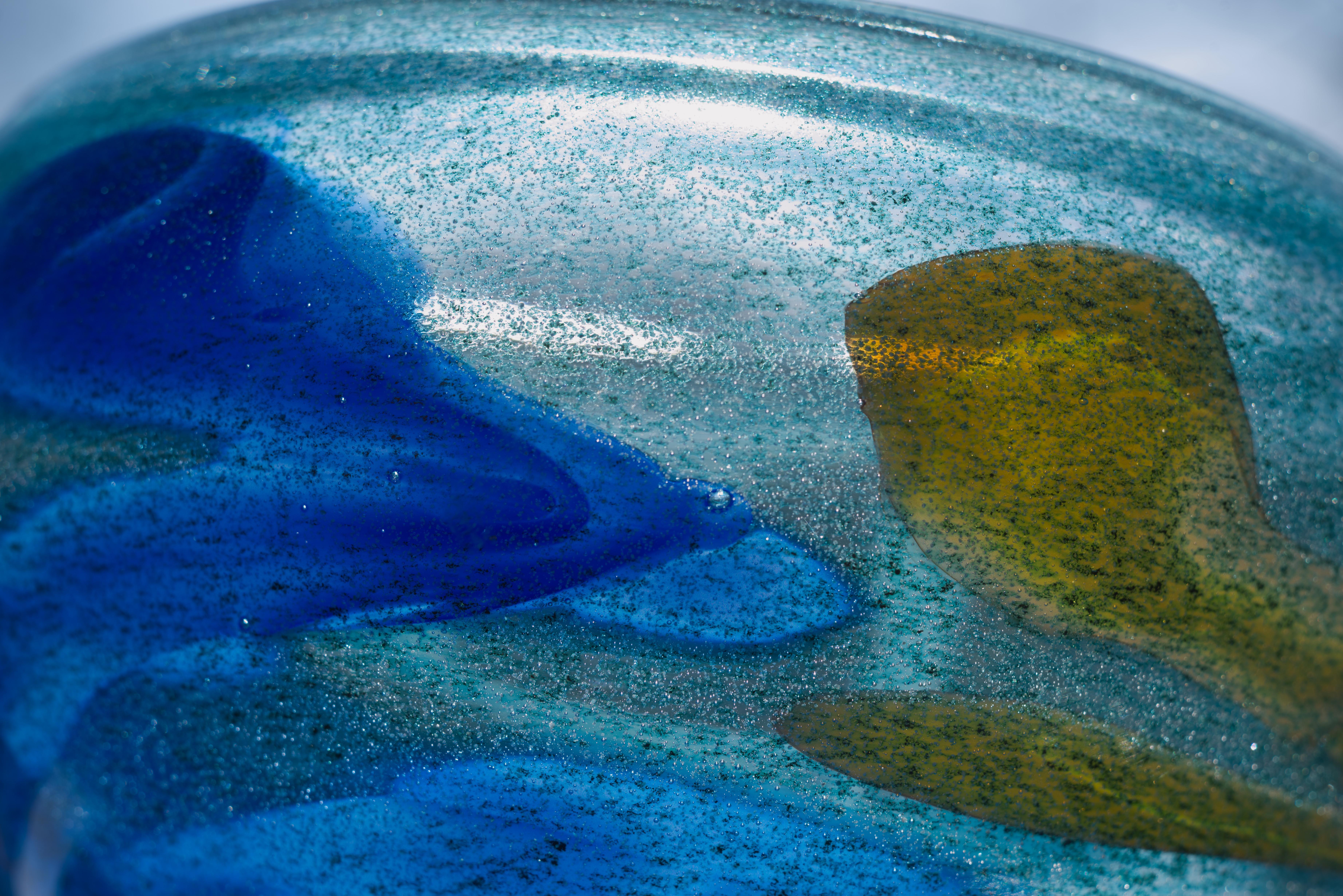 Bengt Orup for Johansfors Sweden Modernist Blue Art Glass Vase For Sale 3
