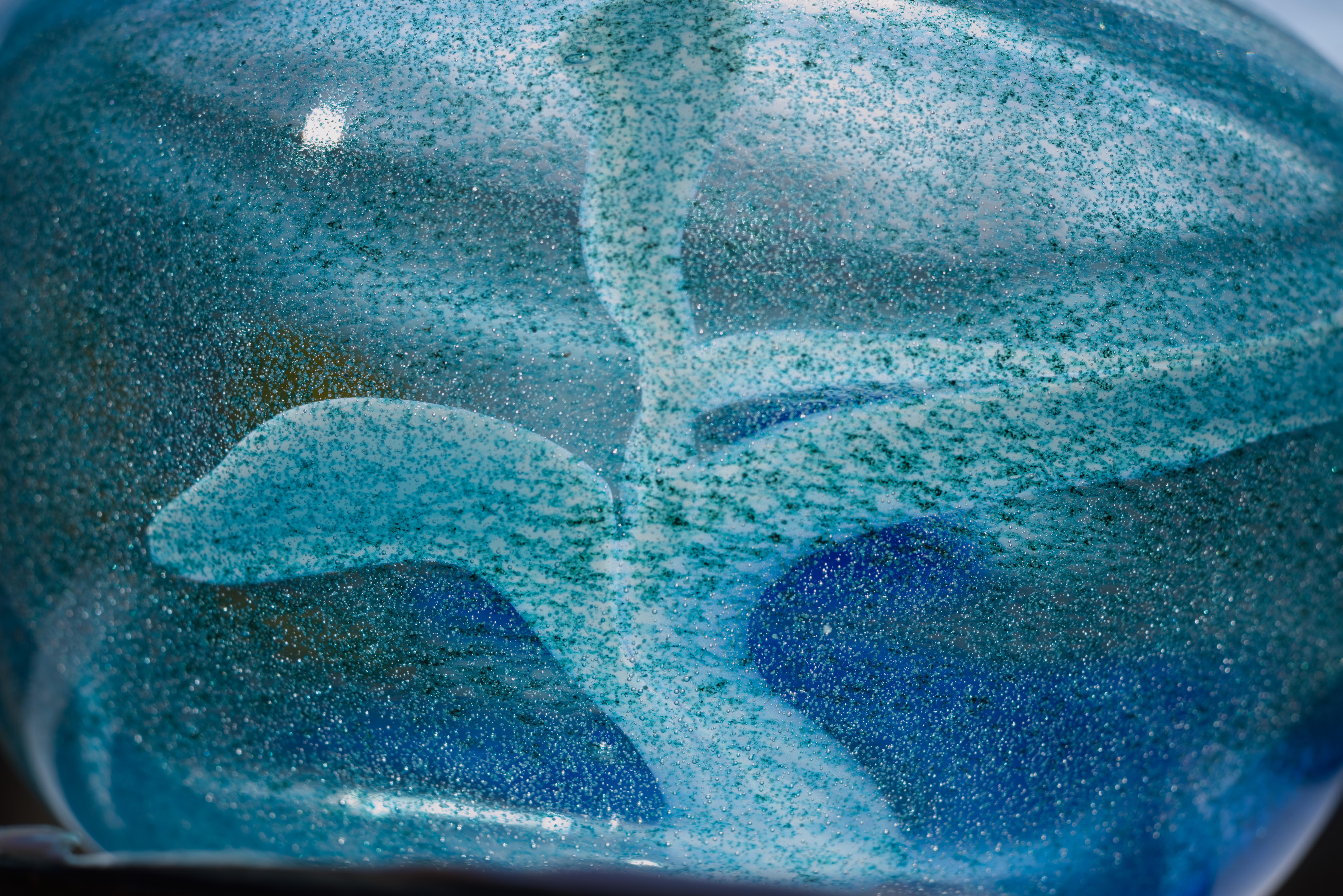 Bengt Orup for Johansfors Sweden Modernist Blue Art Glass Vase For Sale 5