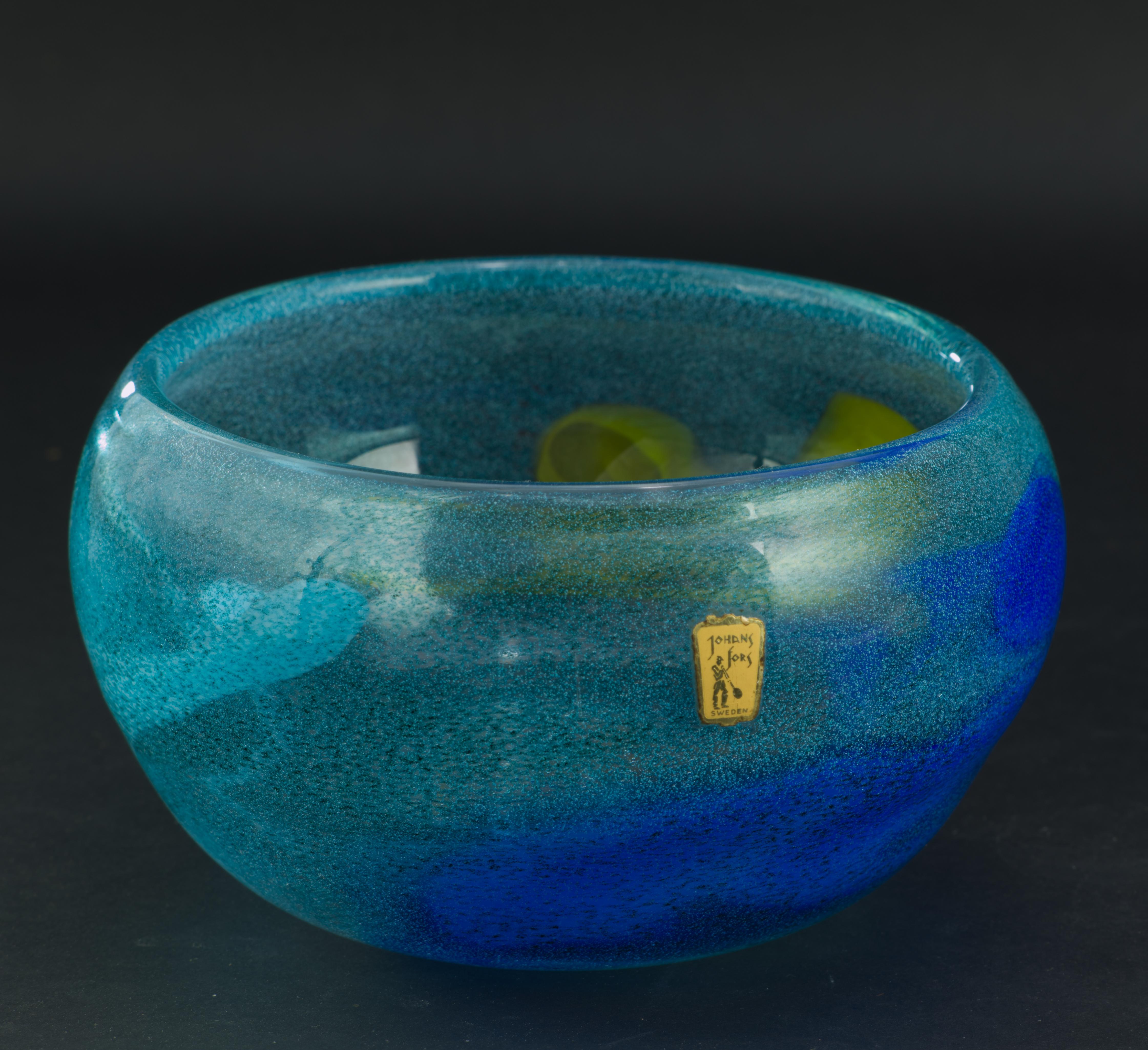 Bengt Orup for Johansfors Sweden Modernist Blue Art Glass Vase For Sale 1