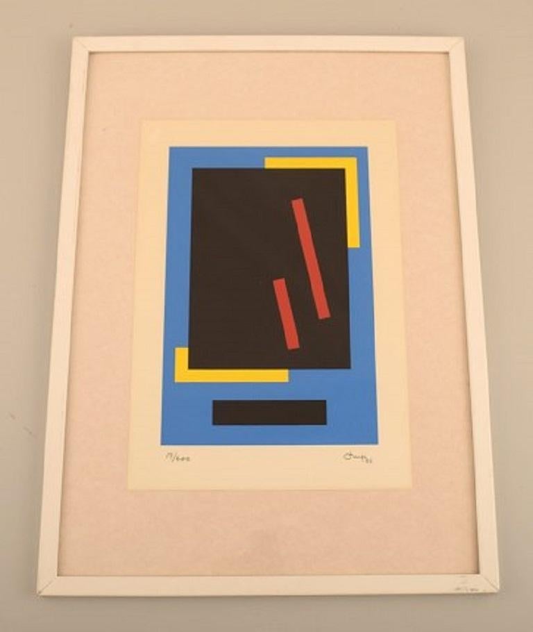 Bengt Orup, Sweden. Original color lithography. Dated 1988. Number 19/200.
Abstract geometric composition.
Visble dimensions: 31.5 x 22 cm.
Total dimensions: 44.5 x 32 cm.
The frame measures: 1.5 cm.
In excellent condition.
Signed and numbered