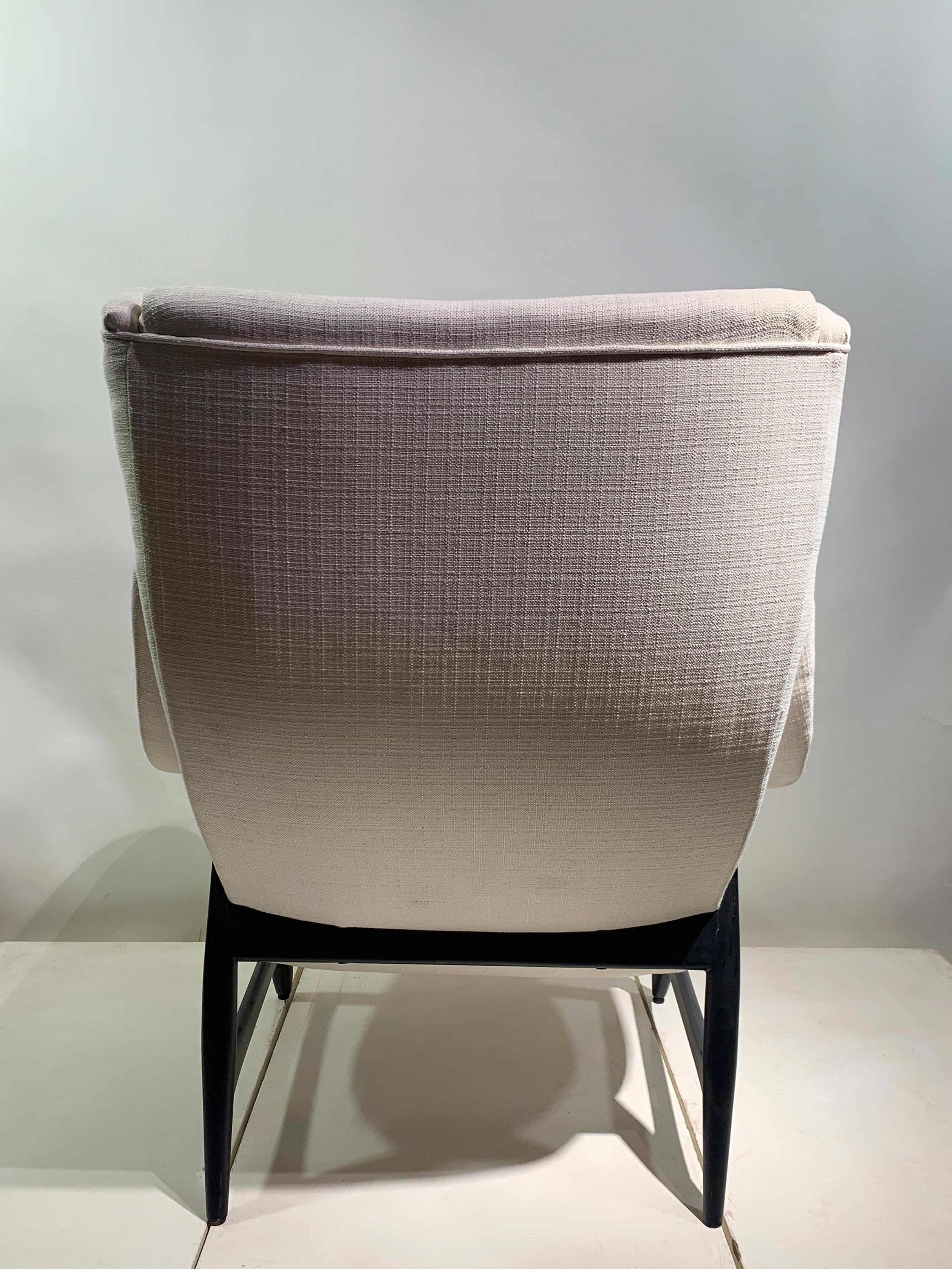 Dutch Bengt Ruda Lounge Chair in Cream/Beige Fabric for Artifort, Circa 1960 For Sale