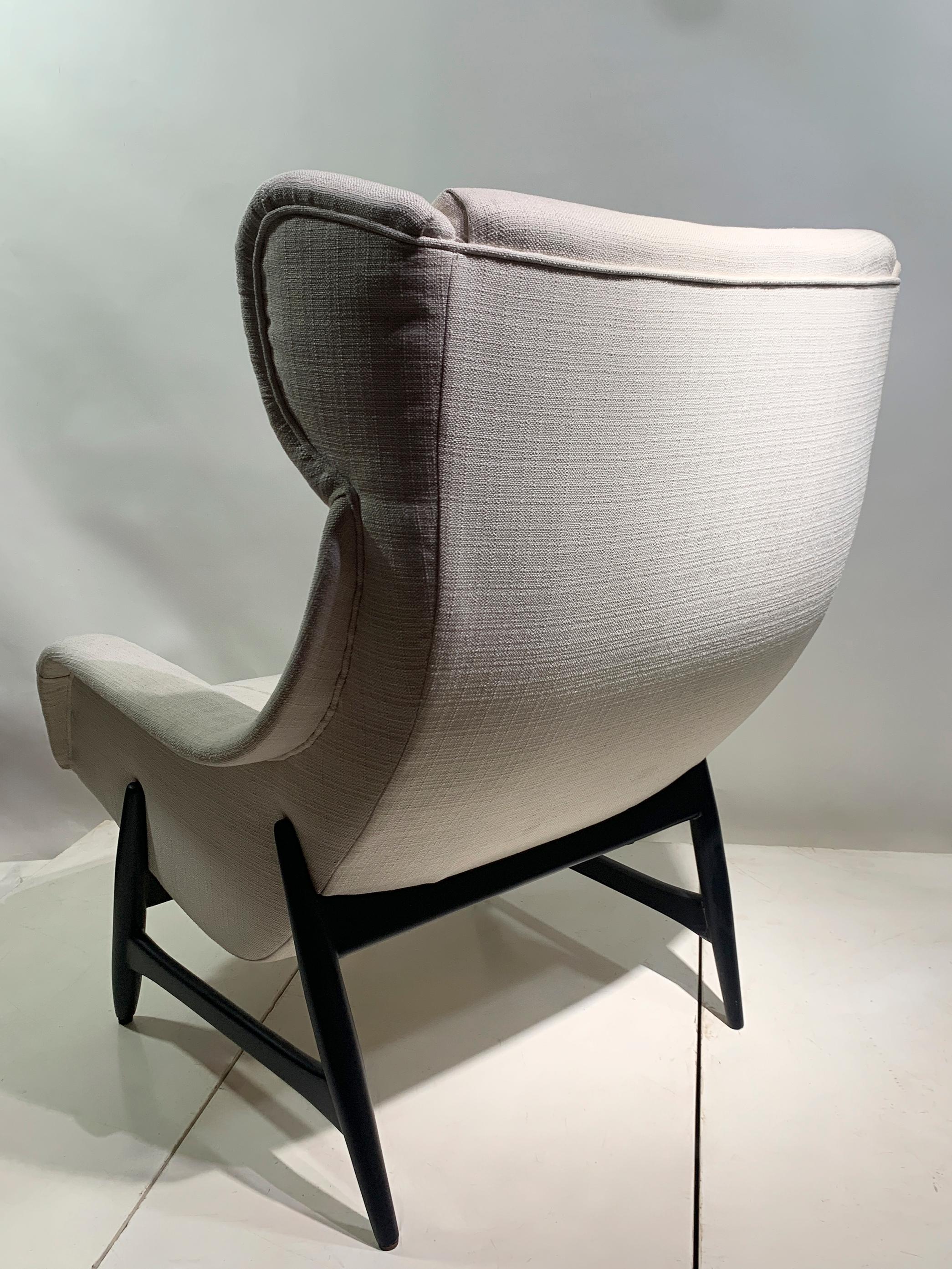 Bengt Ruda Lounge Chair in Cream/Beige Fabric for Artifort, Circa 1960 For Sale 1