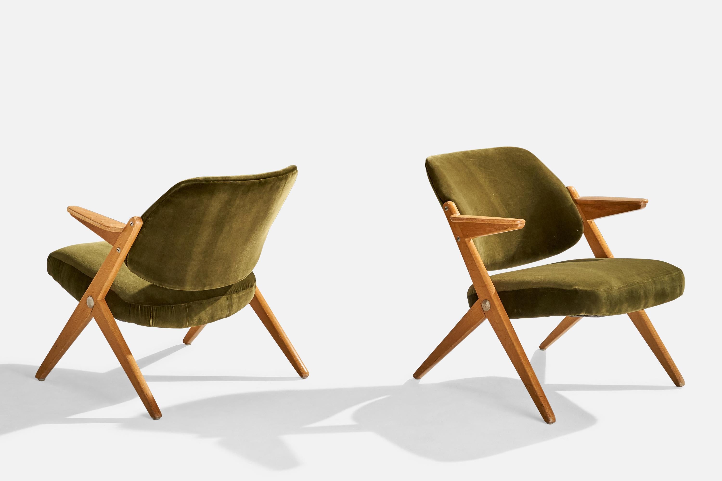 Scandinavian Modern Bengt Ruda, Lounge Chairs, Oak, Velvet, Sweden, 1950s For Sale