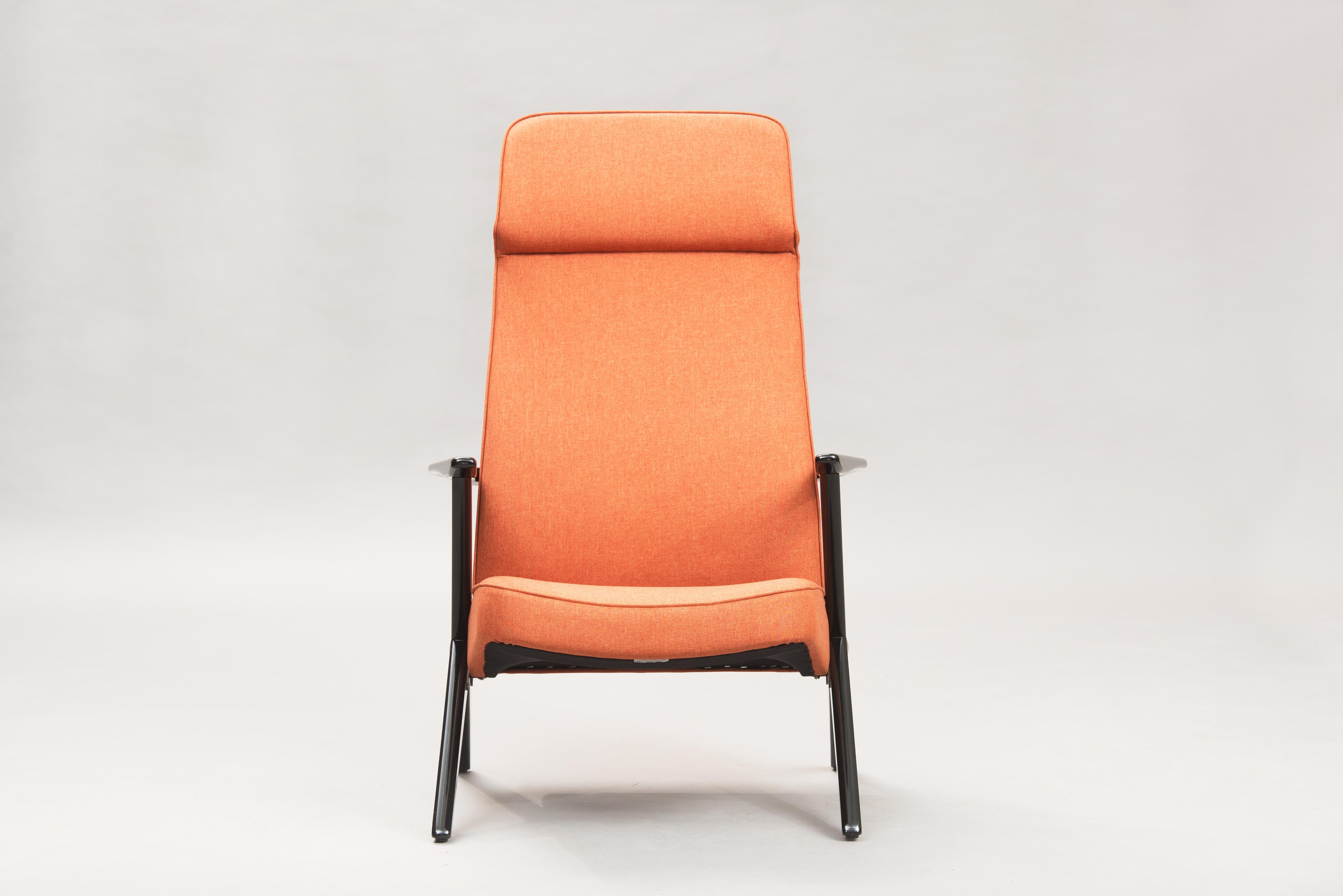 Bengt Ruda „Triva“-Stuhl mit hoher Rückenlehne aus der Mitte des Jahrhunderts für Nordiska Kompaniet (Schwedisch) im Angebot